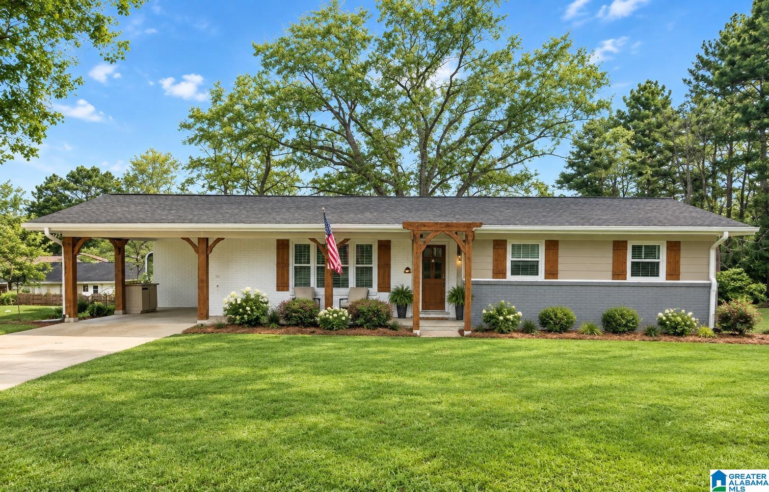 Photo 1 of Single family home for sale at 33 Pine Cir, Oneonta, AL 35121 | MLS# 21446675 | Listing updated on 2026-09-16