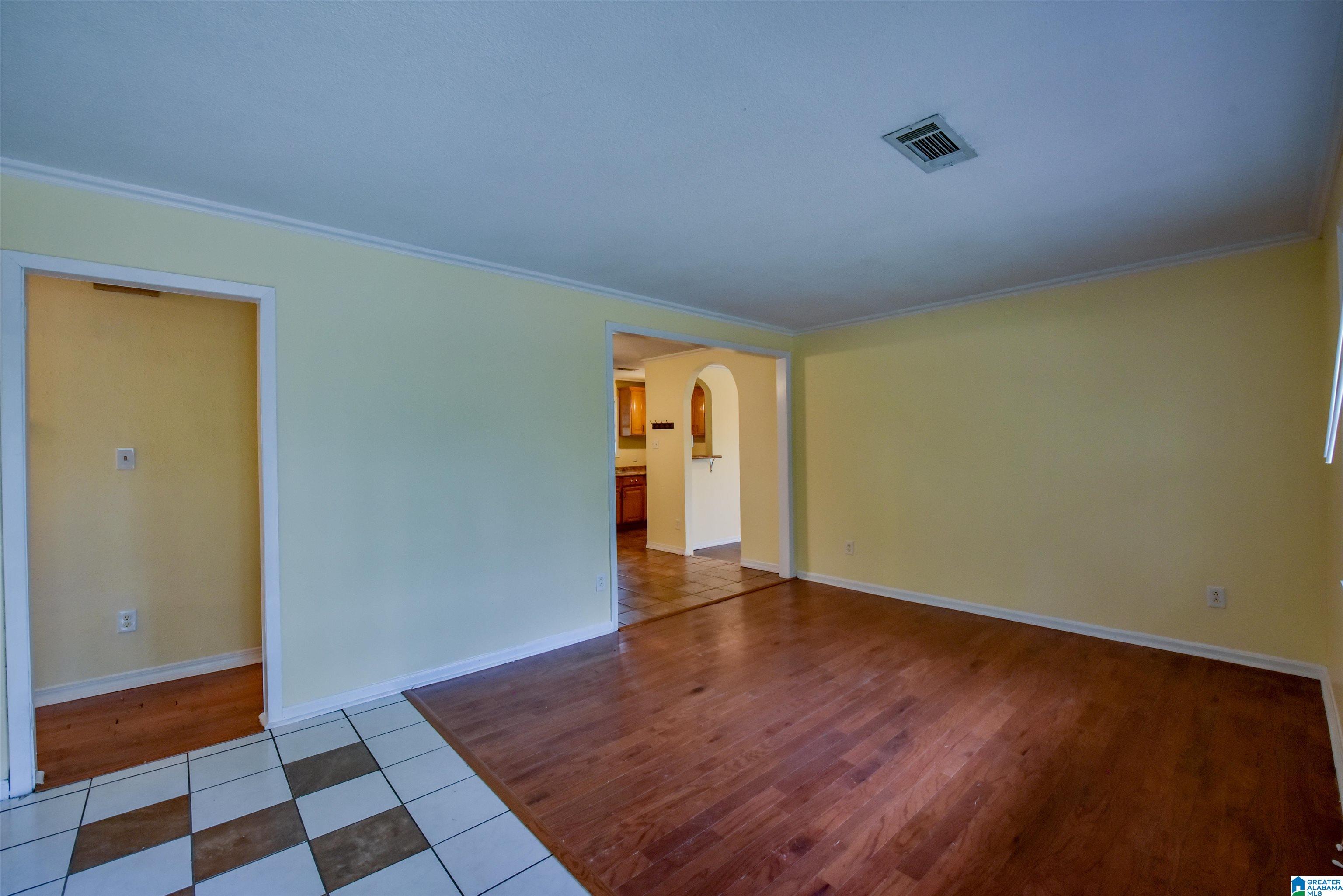 Homes for sale in Tuscaloosa, AL | 5234 12Th Avenue E, Tuscaloosa, AL 35405 | MLS# 21446745