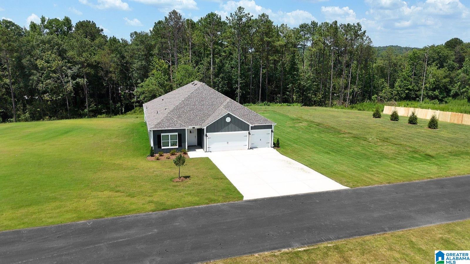 3rd image of 5473 Shady Maple Dr, Bessemer, AL 35022 | MLS# 21446920