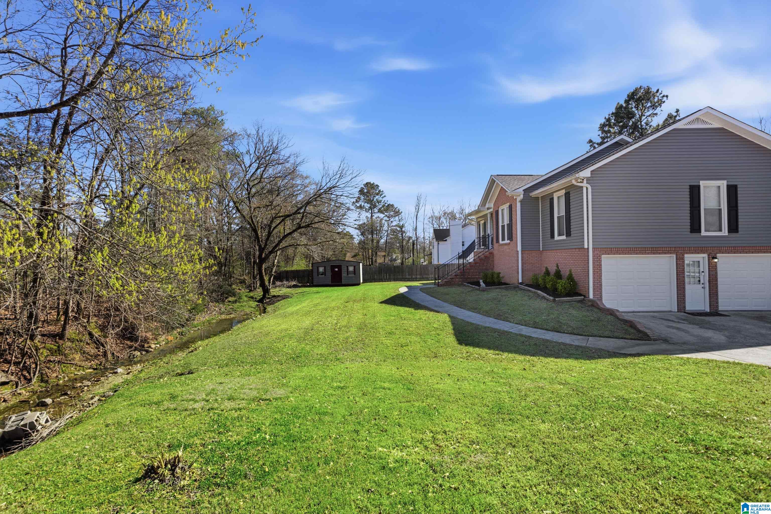 Homes for sale in Helena, AL | 201 Cloverleaf Circle, Helena, AL 35080 | MLS# 21447034
