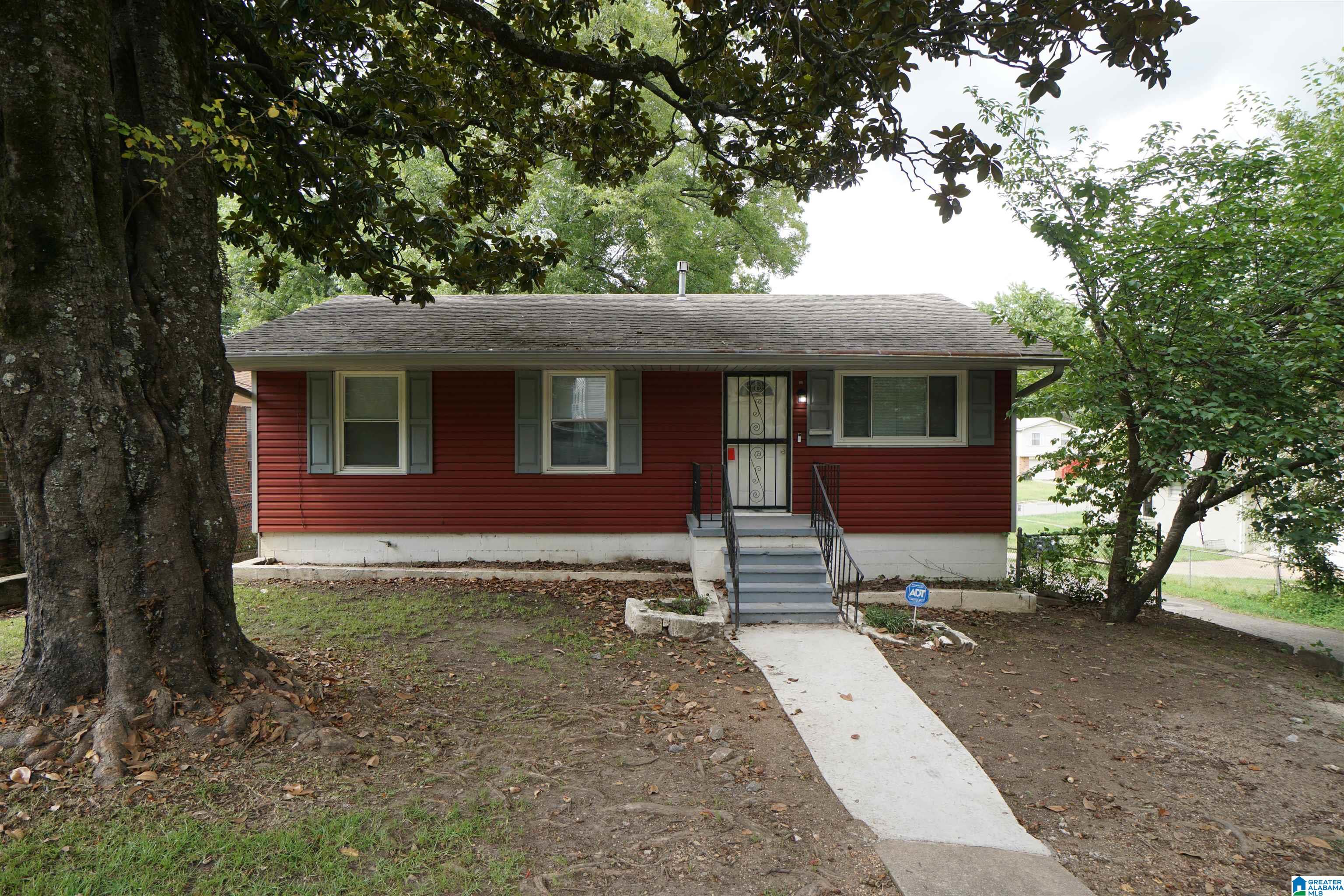 Photo 1 of Single family home for sale at 112 13th Avenue N, Birmingham, AL 35204 | MLS# 21447062 | Listing updated on 2026-04-16