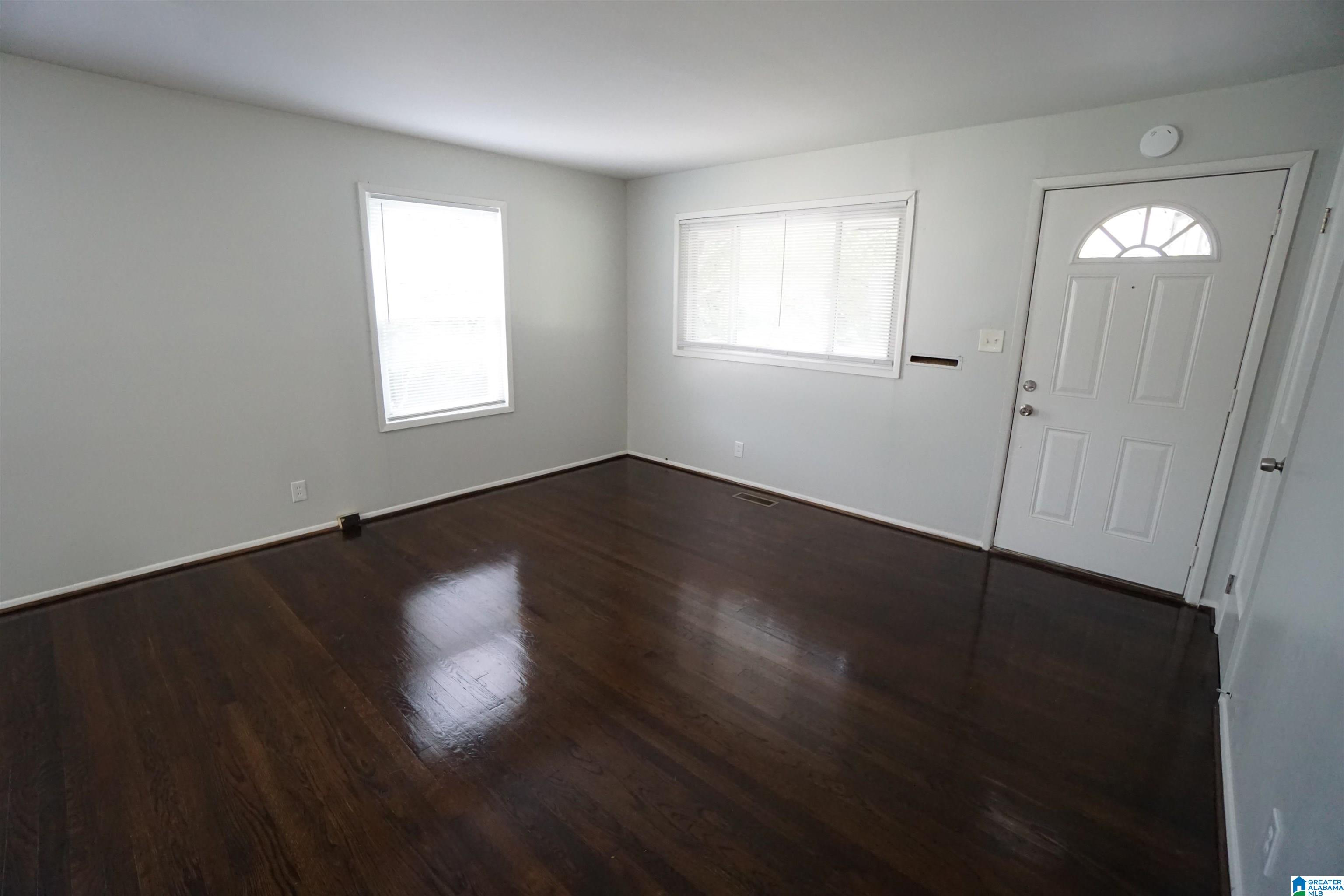 Photo 3 of Single family home for sale at 112 13th Avenue N, Birmingham, AL 35204 | MLS# 21447062 | Listing updated on 2026-04-16