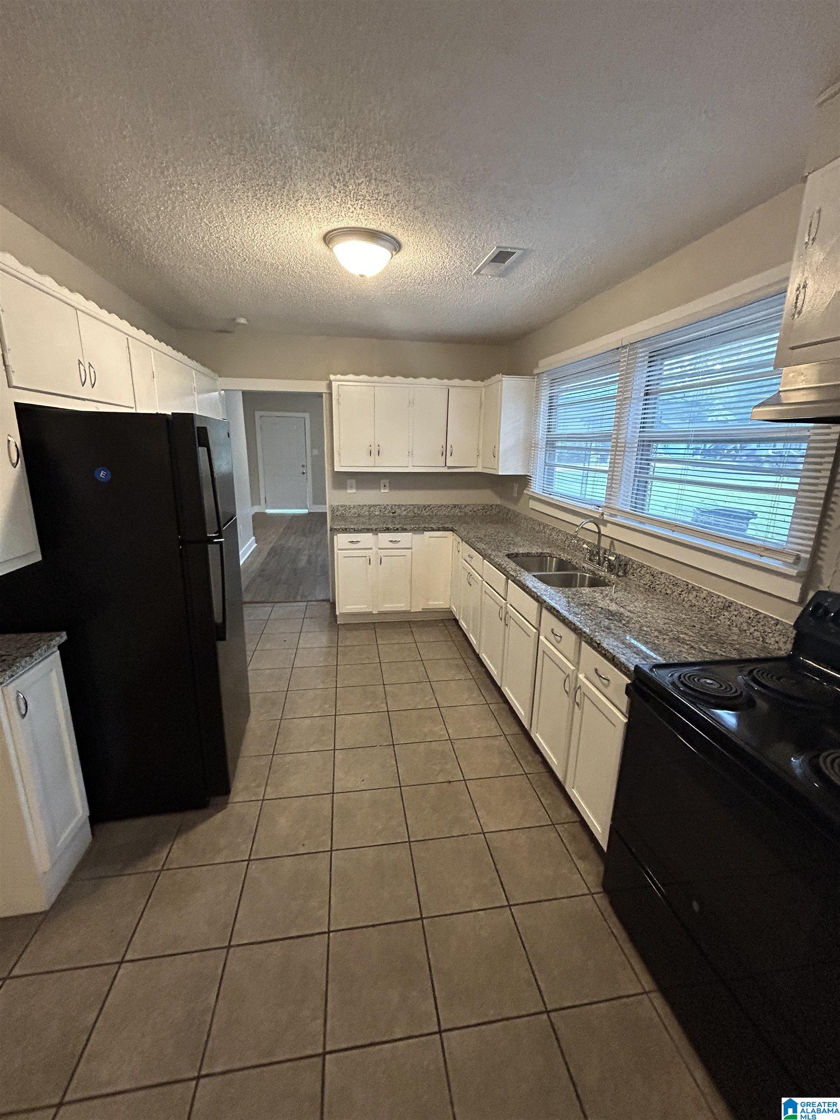 Photo 3 of Single family home for sale at 118 Cooper St, Bessemer, AL 35023 | MLS# 21447070 | Listing updated on 2026-07-17