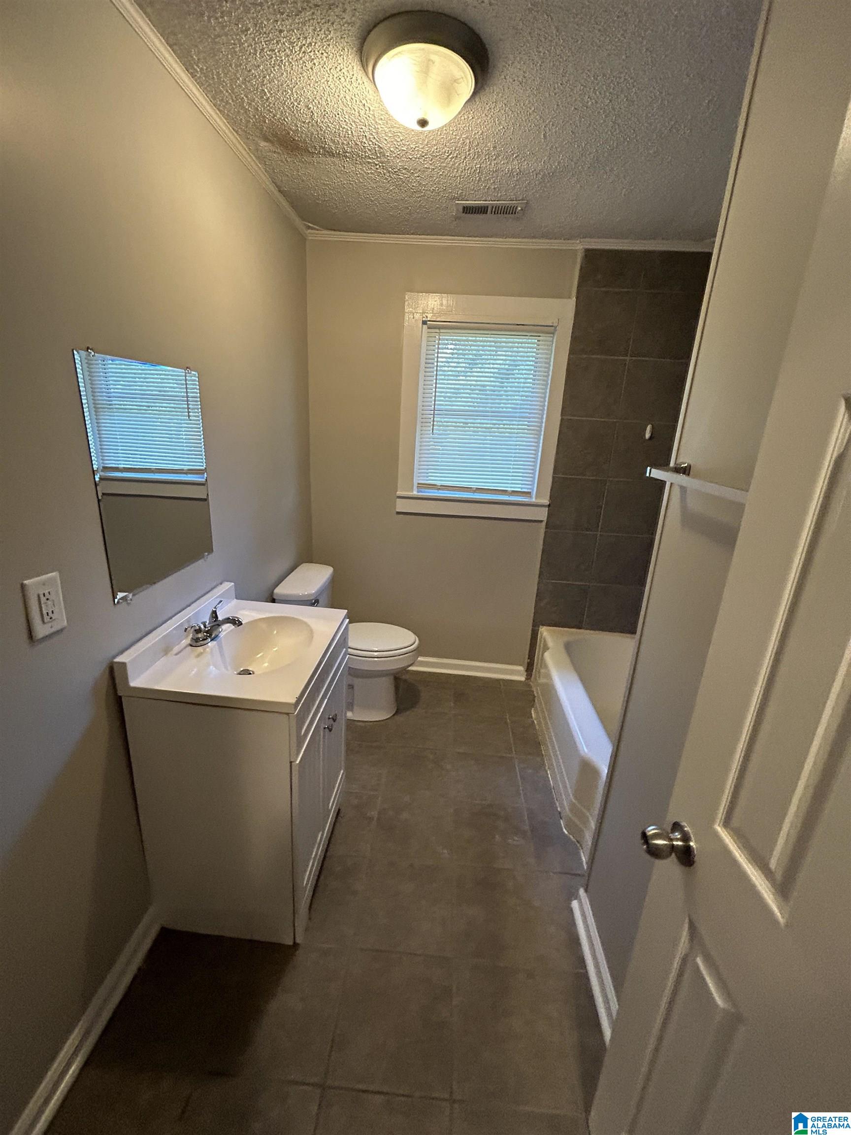 Photo 4 of Single family home for sale at 118 Cooper St, Bessemer, AL 35023 | MLS# 21447070 | Listing updated on 2026-07-17
