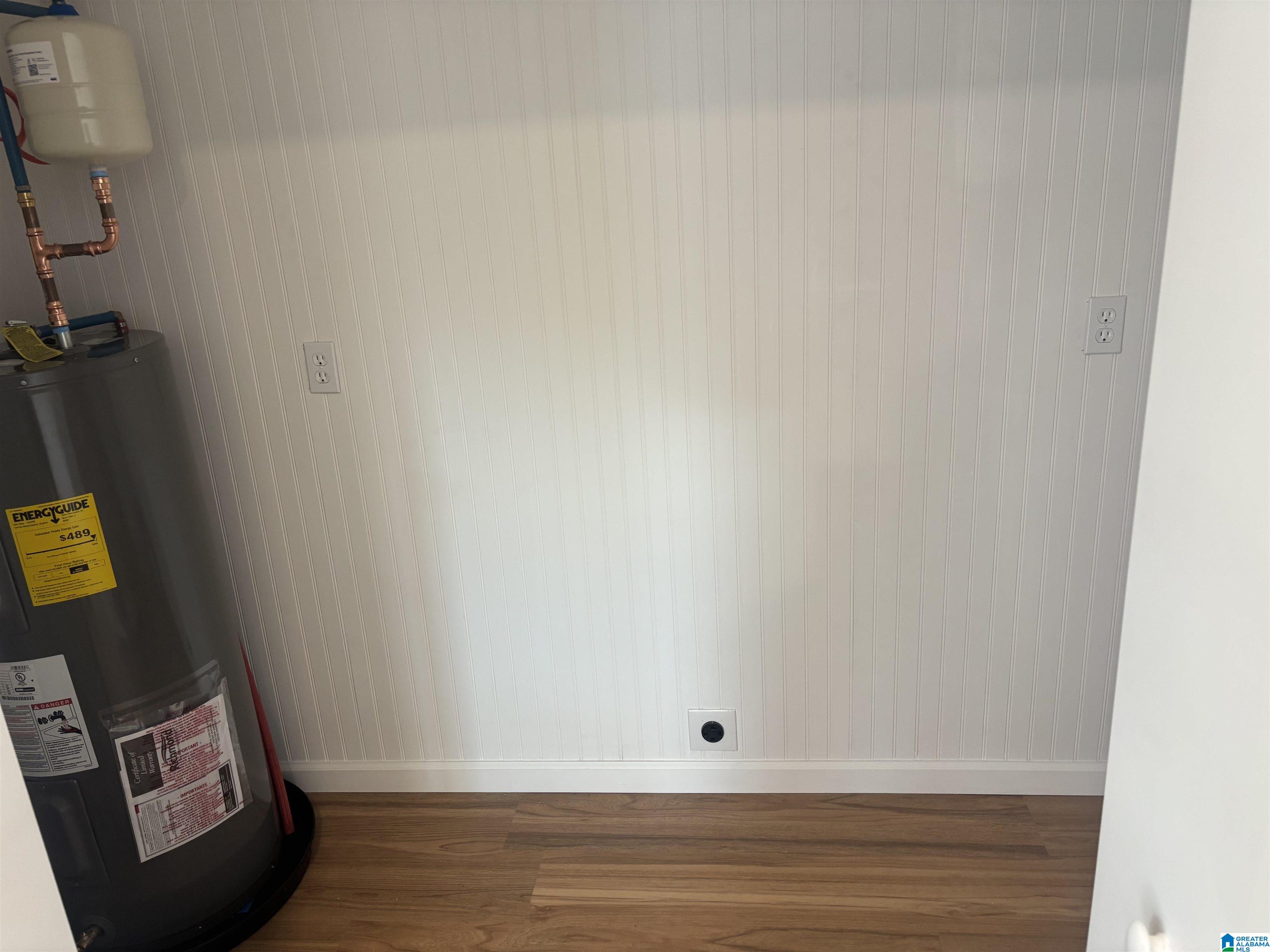 Photo 3 of Single family home for sale at 1 S Hammett Ave, Sylacauga, AL 35150 | MLS# 21447078 | Listing updated on 2026-03-20