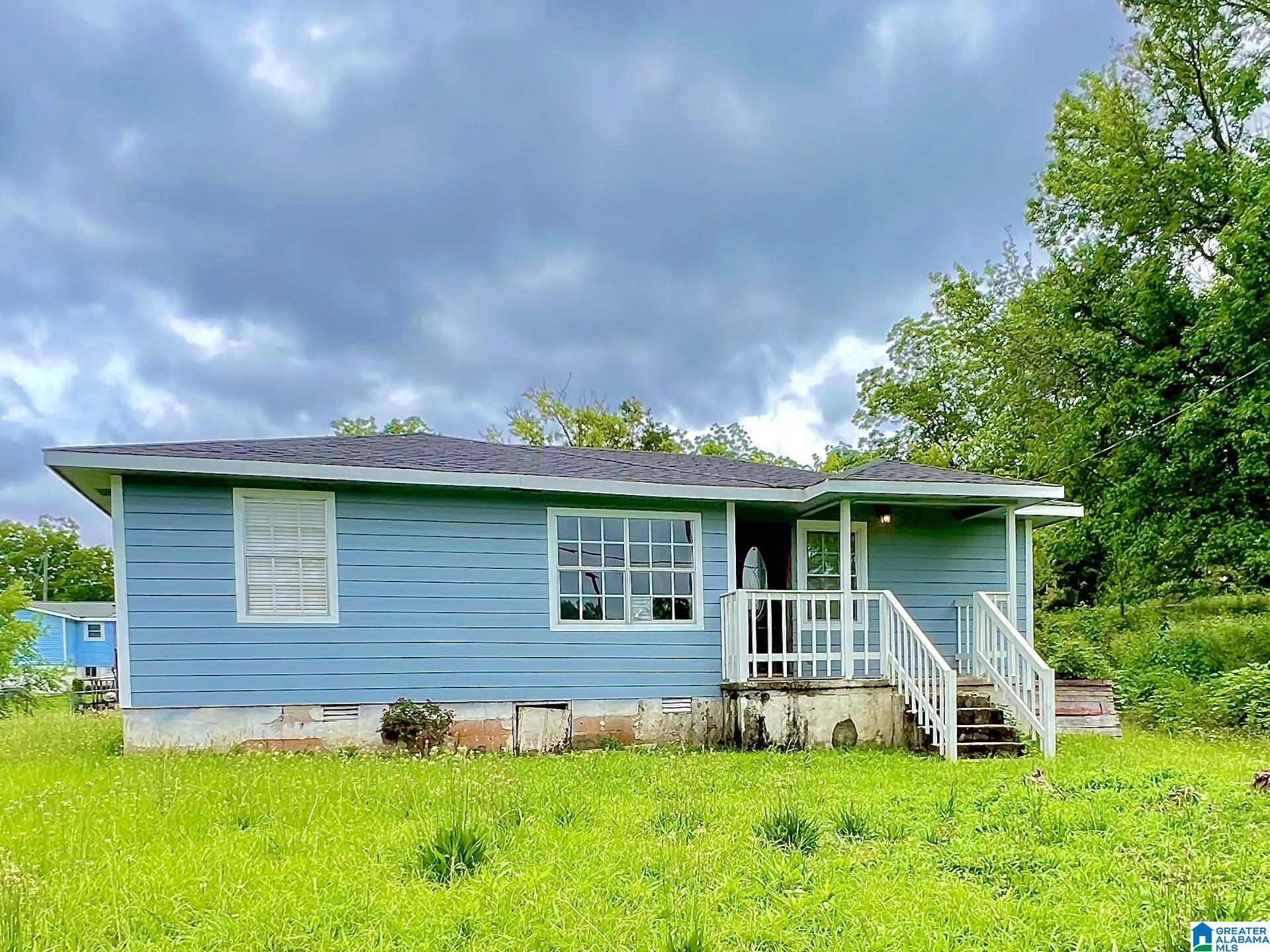 Photo 2 of Single family home for sale at 2839 31st Street Sw, Birmingham, AL 35211 | MLS# 21447089 | Listing updated on 2026-05-15