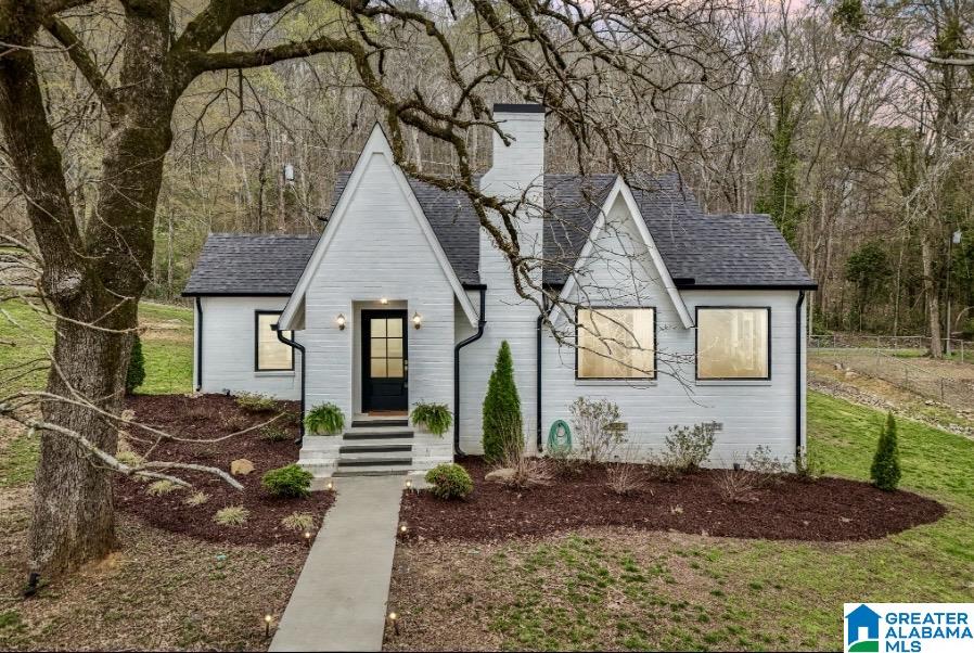 Homes for sale in Oneonta, AL | 100 5th Avenue E, Oneonta, AL 35121 | MLS# 21447104