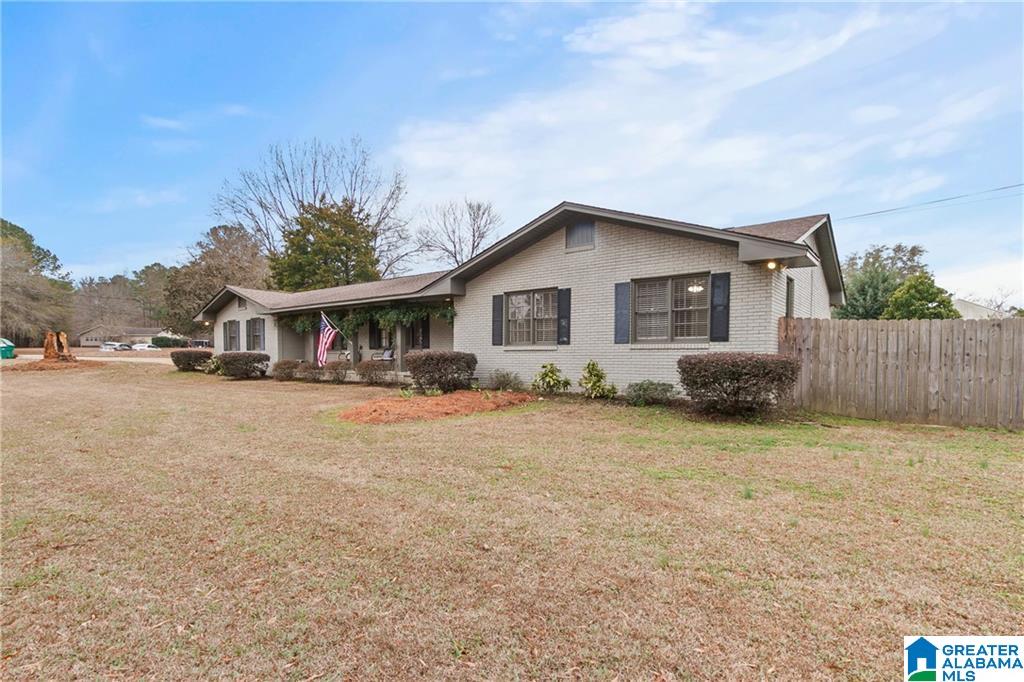 Homes for sale in Northport, AL | 13392 Lakewood Loop, Northport, AL 35473 | MLS# 21447124