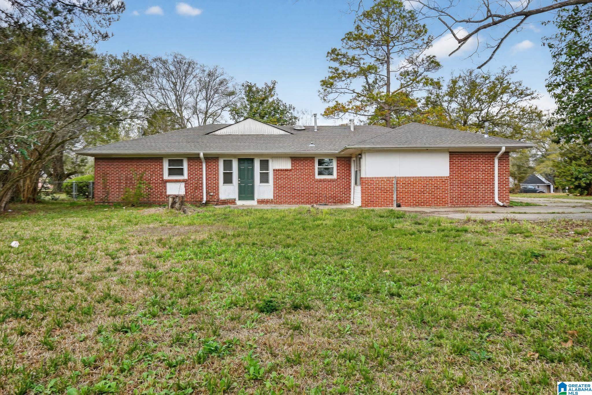 Photo 3 of Single family home for sale at 2641 Fairmont Rd, Montgomery, AL 36111 | MLS# 21447133 | Listing updated on 2026-07-17