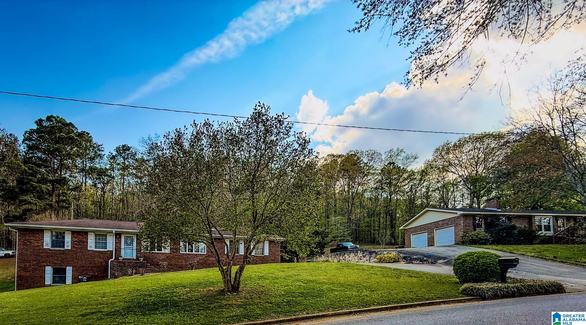 Homes for sale in Sylacauga, AL | 1409 Fairmont Road, Sylacauga, AL 35150 | MLS# 21447172