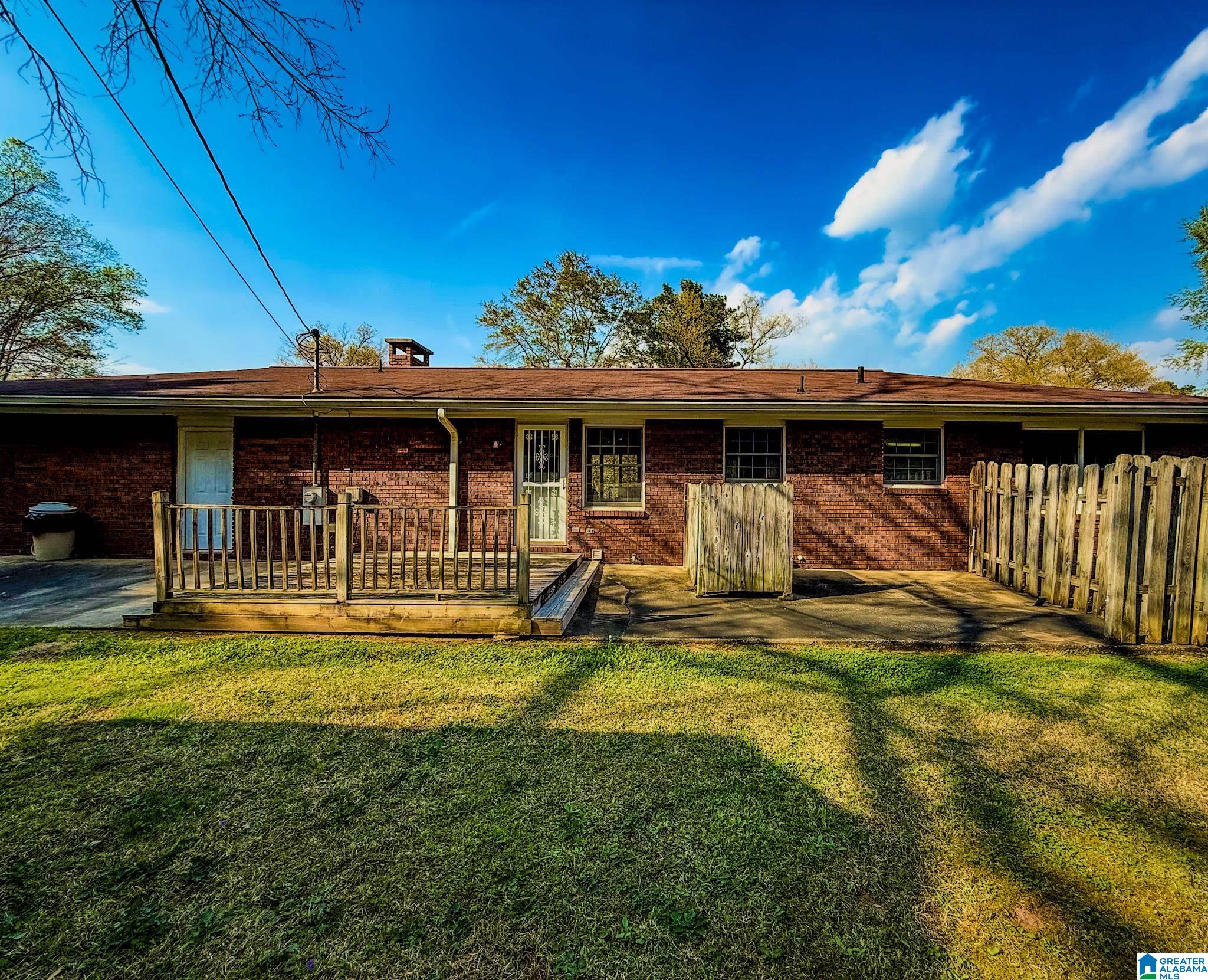Homes for sale in Sylacauga, AL | 1409 Fairmont Road, Sylacauga, AL 35150 | MLS# 21447172