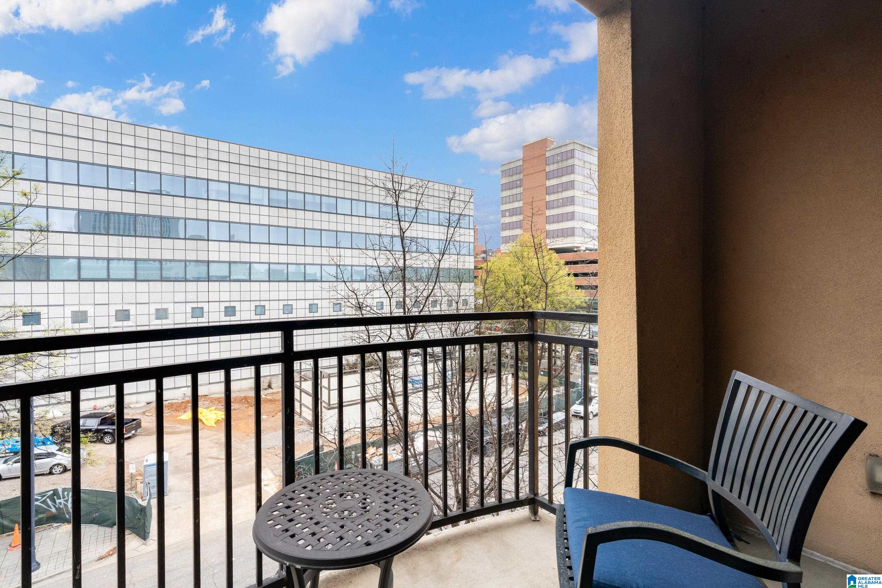 Homes for sale in Birmingham, AL | 2020 5Th Avenue S #441, Birmingham, AL 35233 | MLS# 21447183