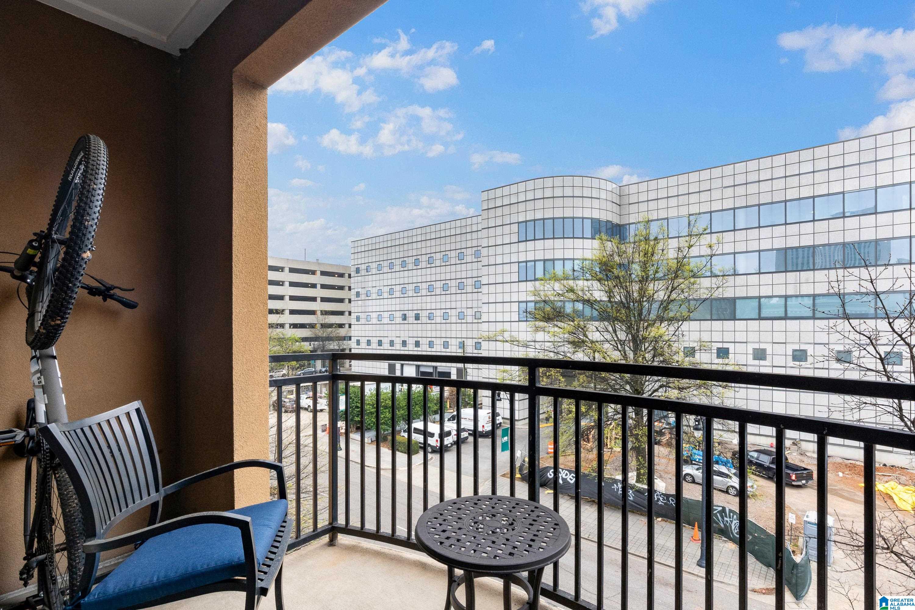 Homes for sale in Birmingham, AL | 2020 5Th Avenue S #441, Birmingham, AL 35233 | MLS# 21447183