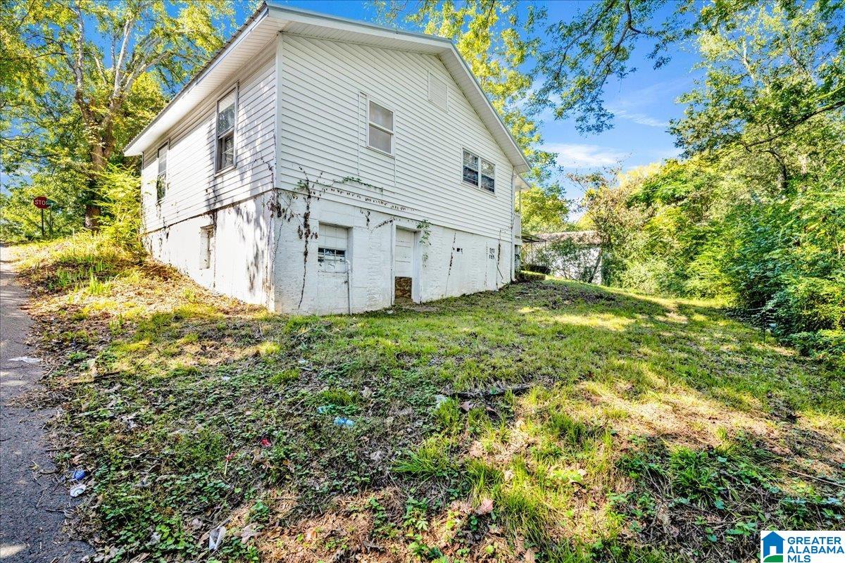 Photo 3 of Single family home for sale at 1001 Graham Dr, Birmingham, AL 35214 | MLS# 21447192 | Listing updated on 2026-07-30