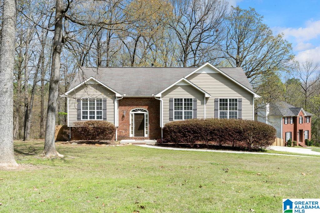 Photo 1 of Single family home for sale at 101 Forest Hills Ter, Alabaster, AL 35007 | MLS# 21447243 | Listing updated on 2026-06-01