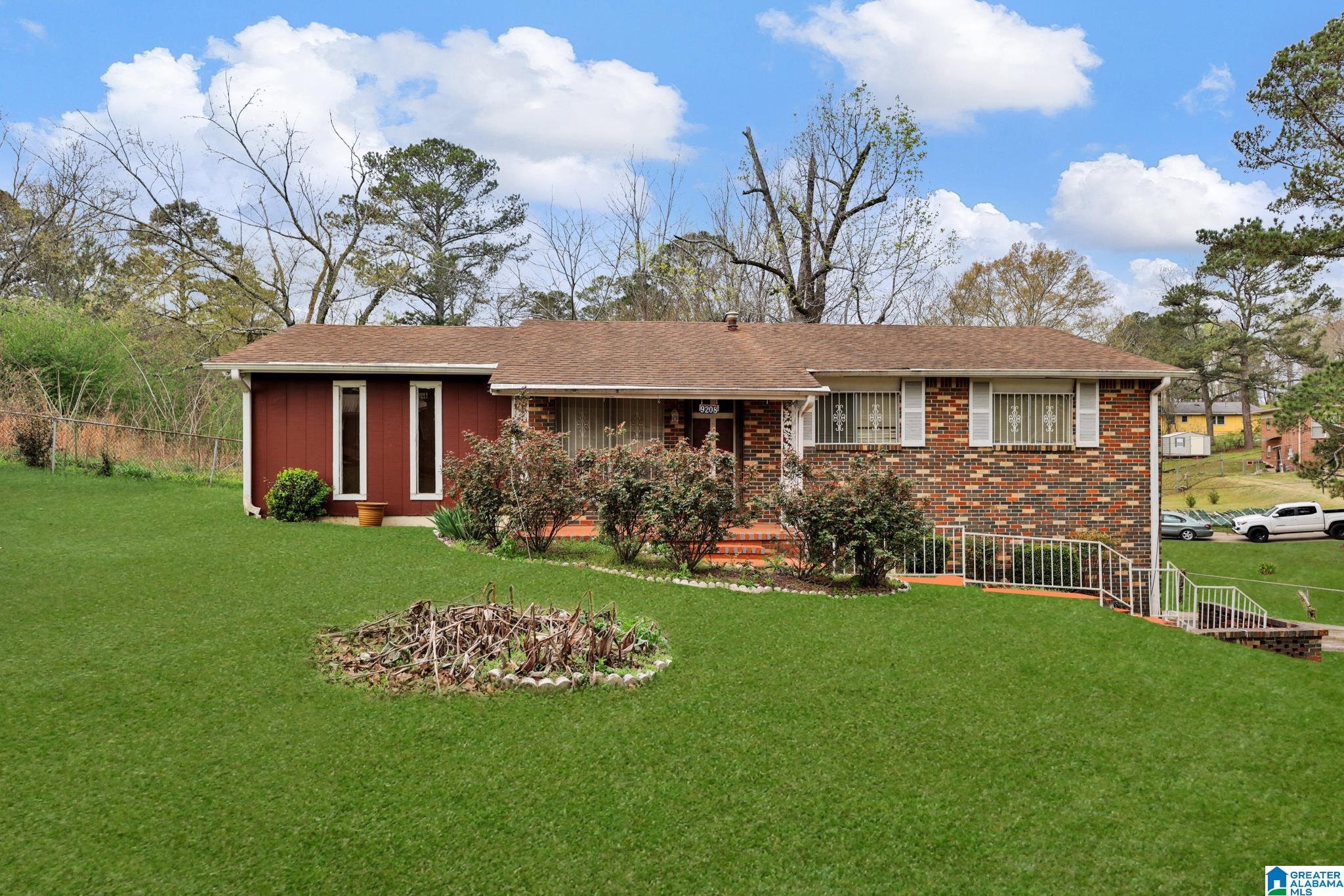 Single Family Residence at 9208 Airport Rd, Birmingham, AL 35217 | MLS# 21447275 |  | Sold on 2026-04-17