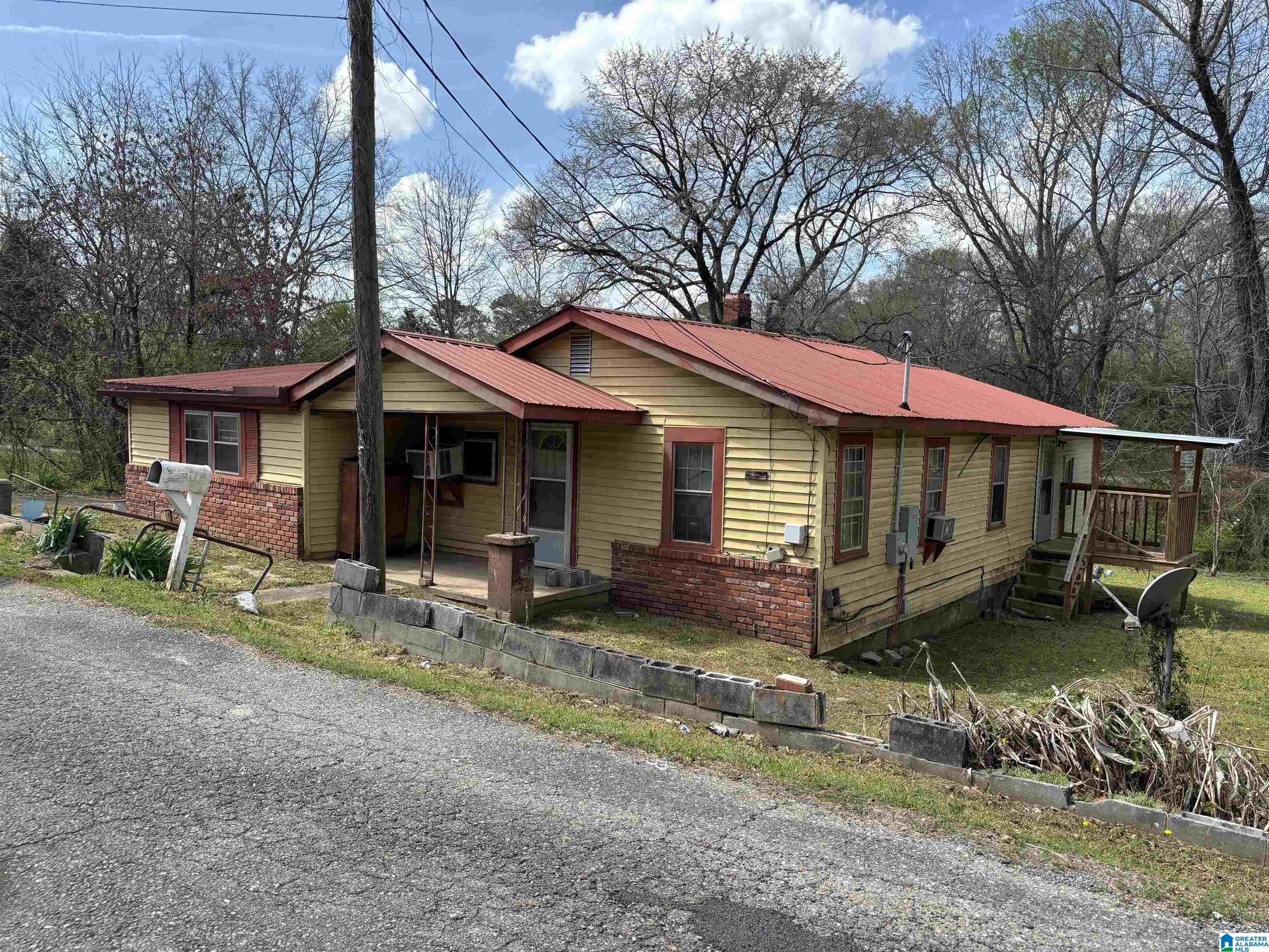 Homes for sale in Talladega, AL | 120 Lide Road, Talladega, AL 35160 | MLS# 21447348