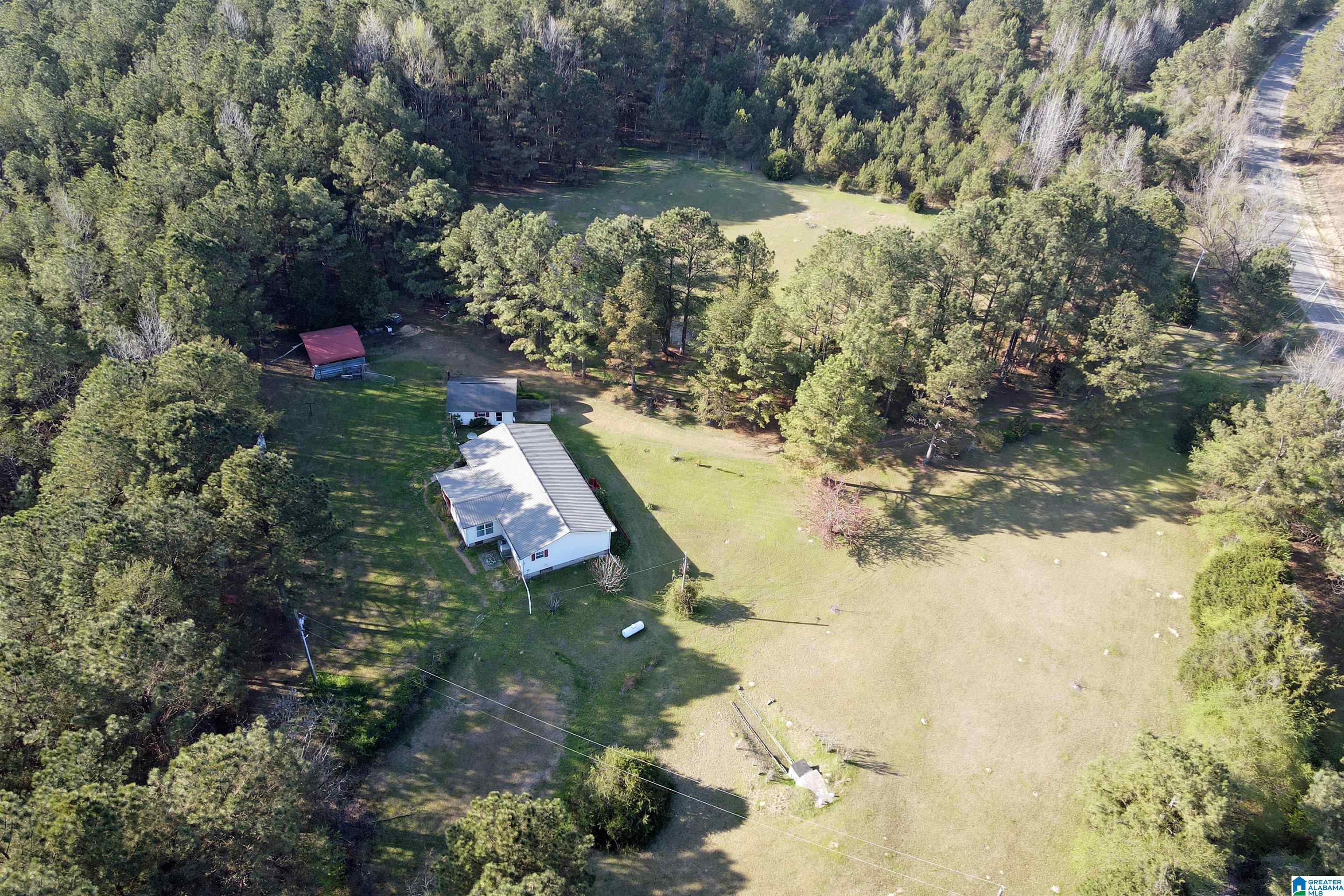 Homes for sale in Berry, AL | 1901 County Road 83, Berry, AL 35546 | MLS# 21447464