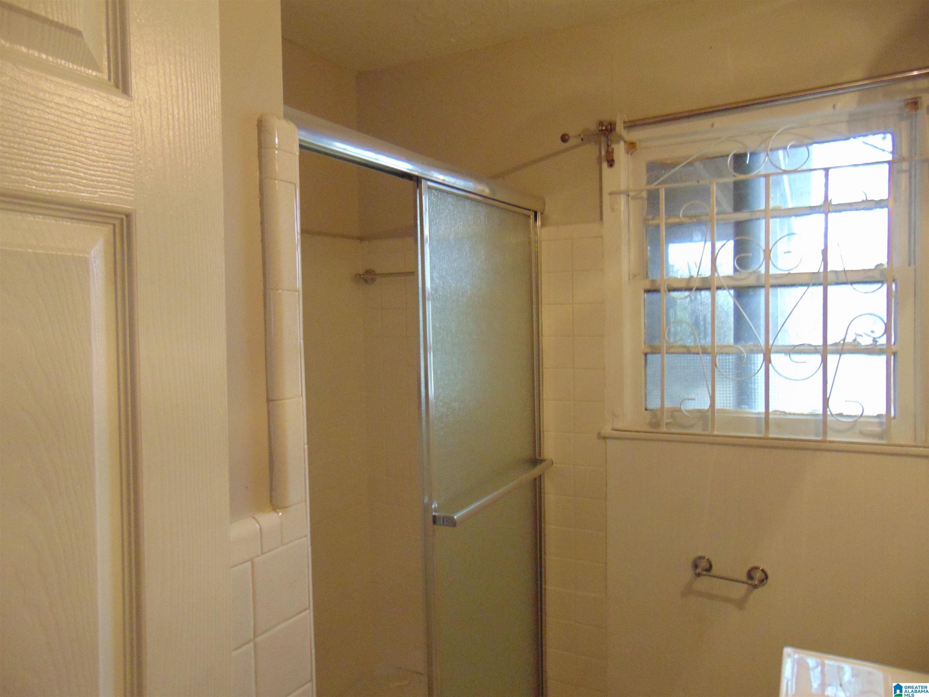 Photo 21 of Single family home for sale at 1532 Maple Ave SW, BIRMINGHAM, AL 35211 | MLS# 21447489 | Listing updated on 2026-07-27