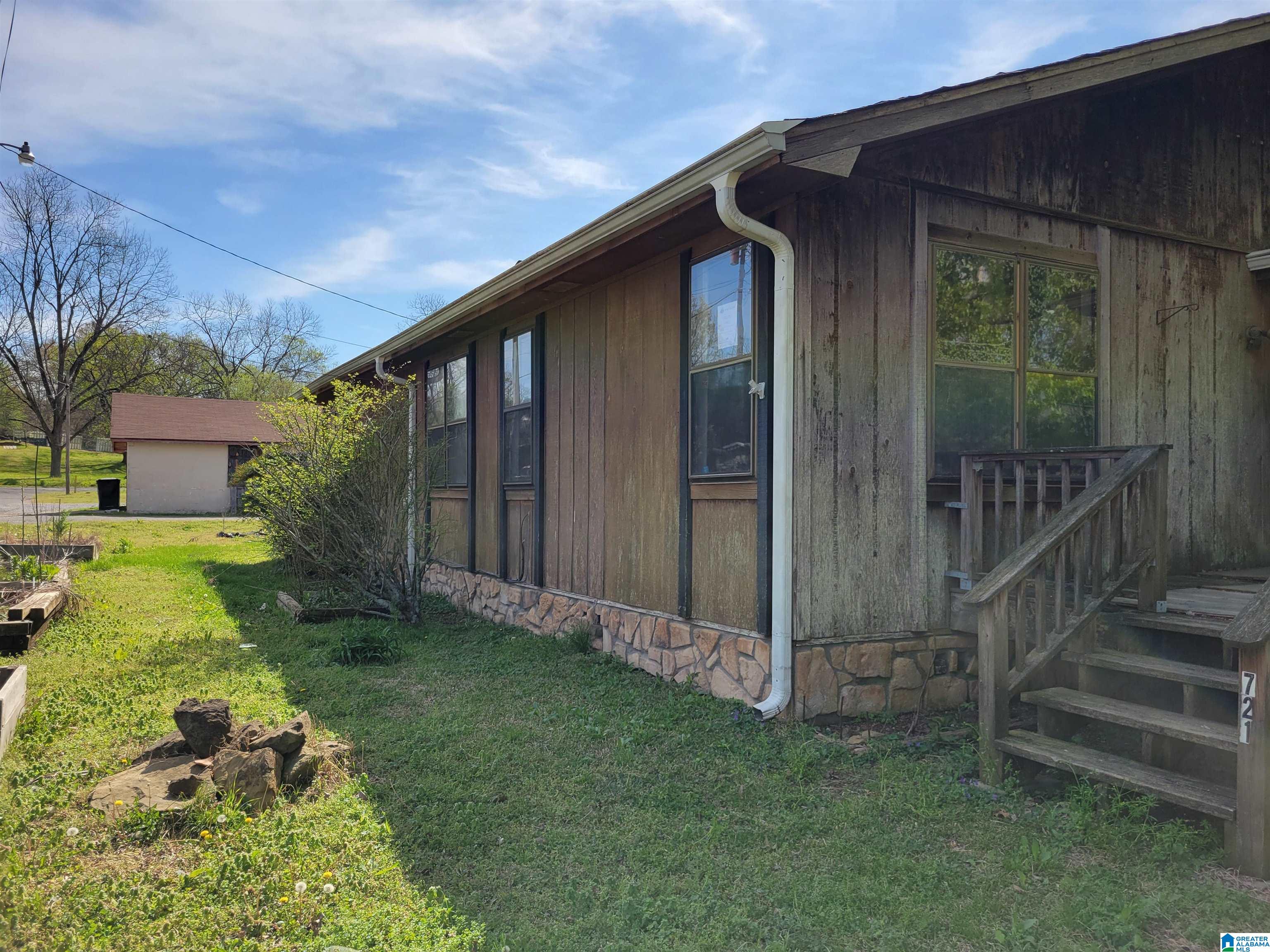 Photo 3 of Sale Pending at 721 Quebec Dr, Birmingham, AL 35224 | MLS# 21447491 | Listing updated on 2026-08-27