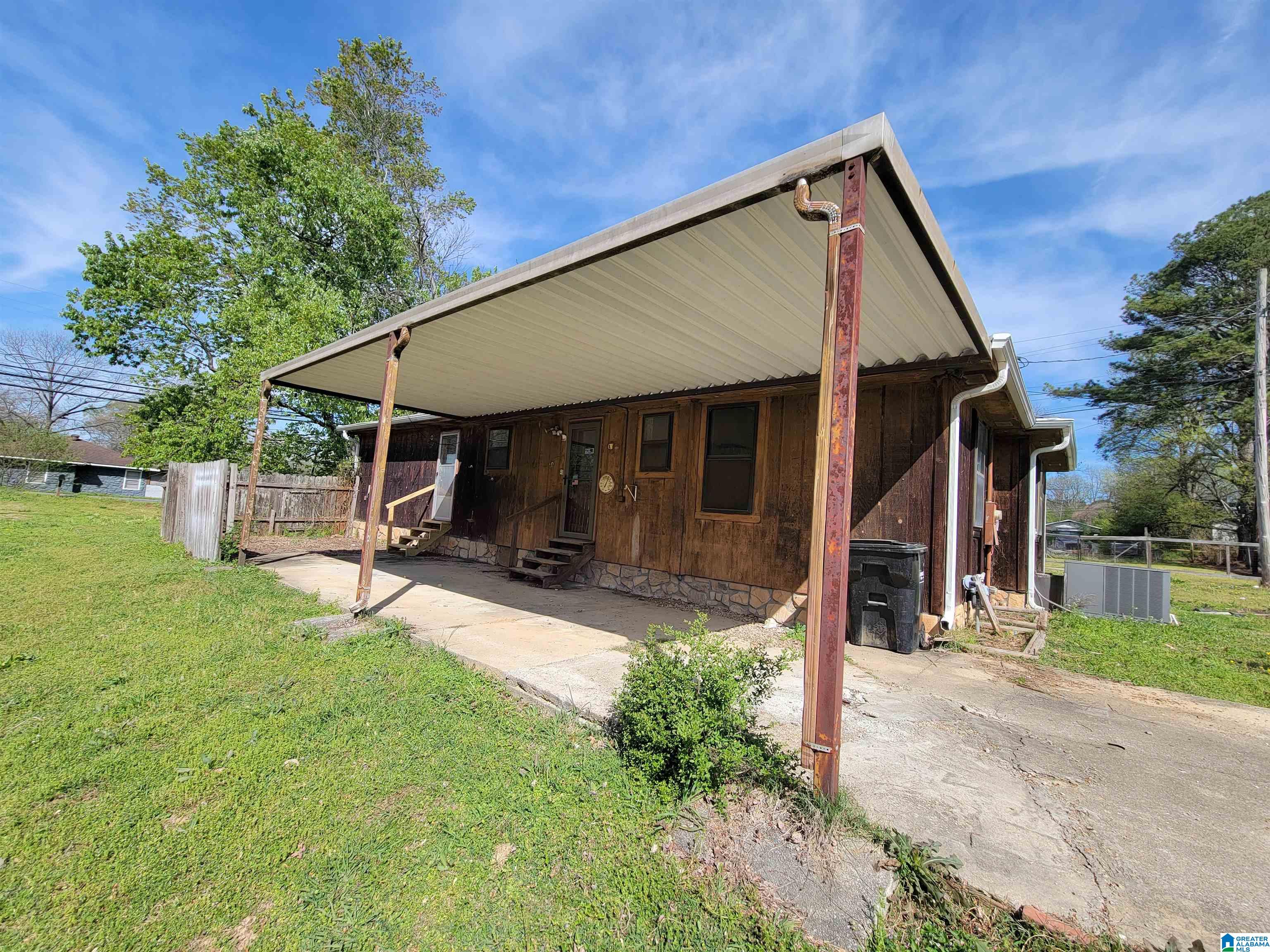 Photo 3 of Sale Pending at 721 Quebec Dr, Birmingham, AL 35224 | MLS# 21447491 | Listing updated on 2026-08-27
