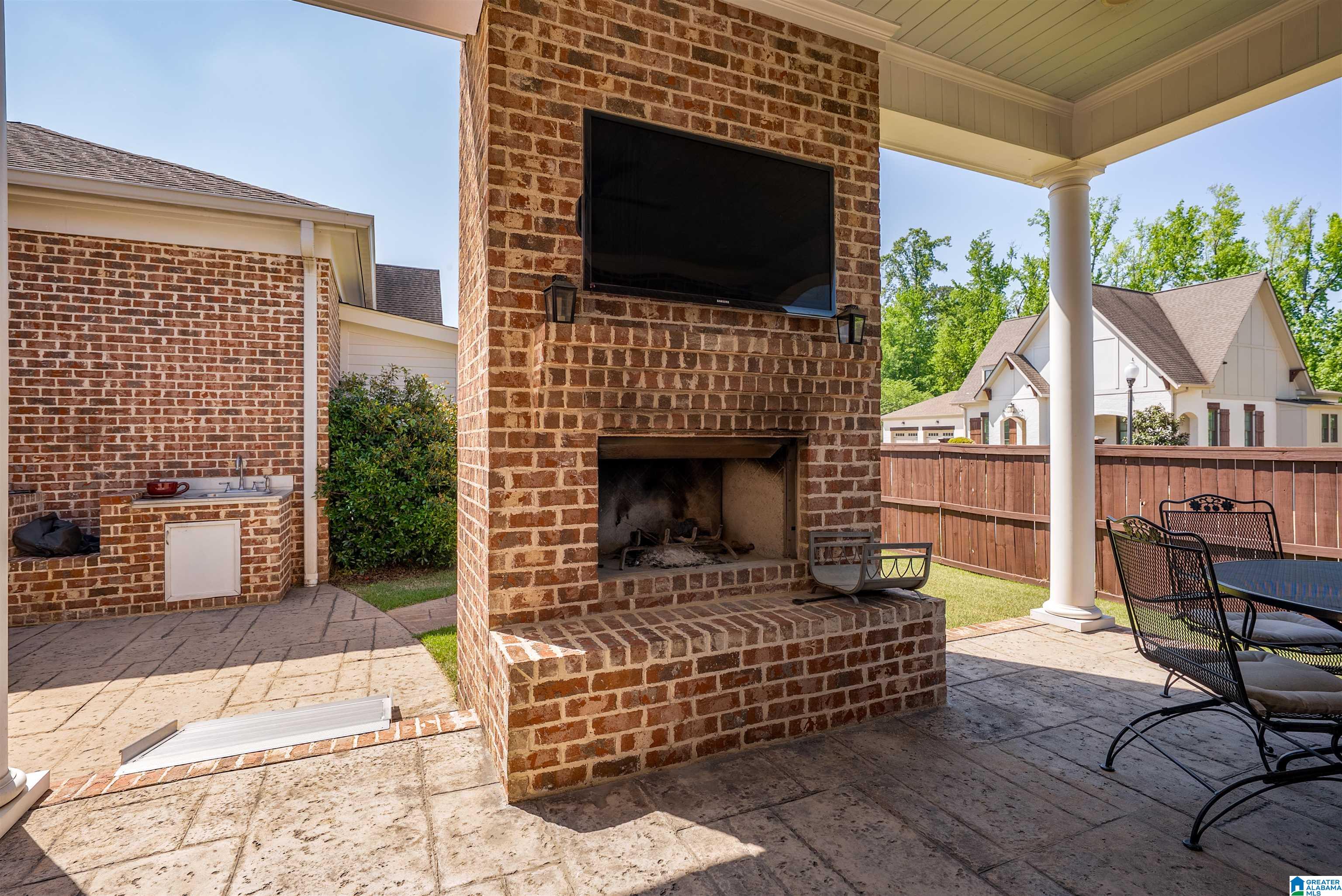 Photo 2 of Single family home for sale at 753 Grace Park S, Tuscaloosa, AL 35406 | MLS# 21447559 | Listing updated on 2026-04-23
