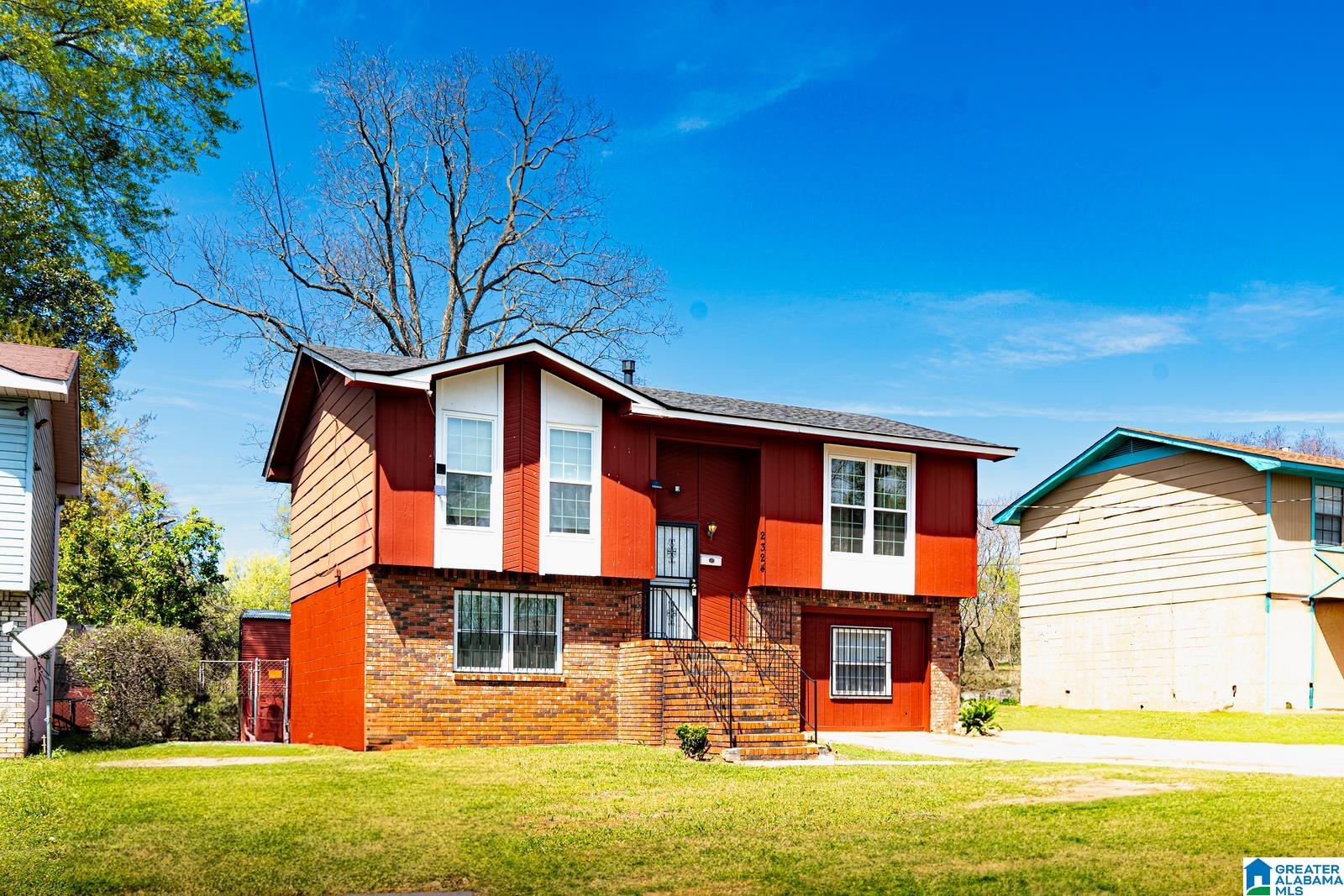 Homes for sale in Birmingham, AL | 2324 Beulah Avenue Sw, Birmingham, AL 35211 | MLS# 21447567