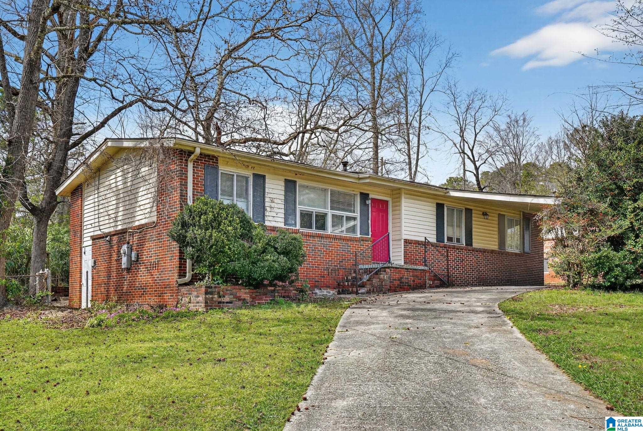 Homes for sale in Birmingham, AL | 204 13th Avenue Ne, Birmingham, AL 35215 | MLS# 21447586