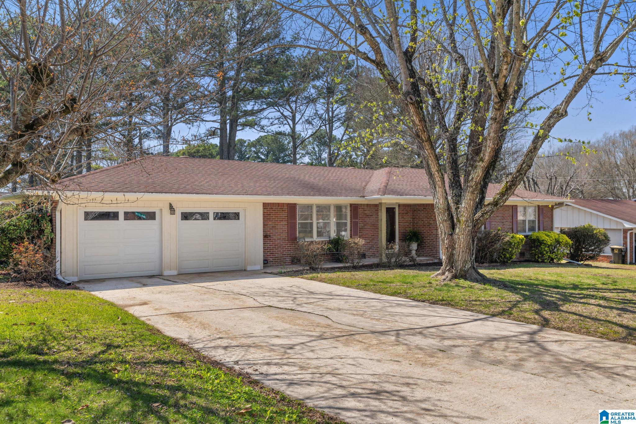 Homes for sale in Cullman, AL | 1804 Woodland Street, Cullman, AL 35055 | MLS# 21447610