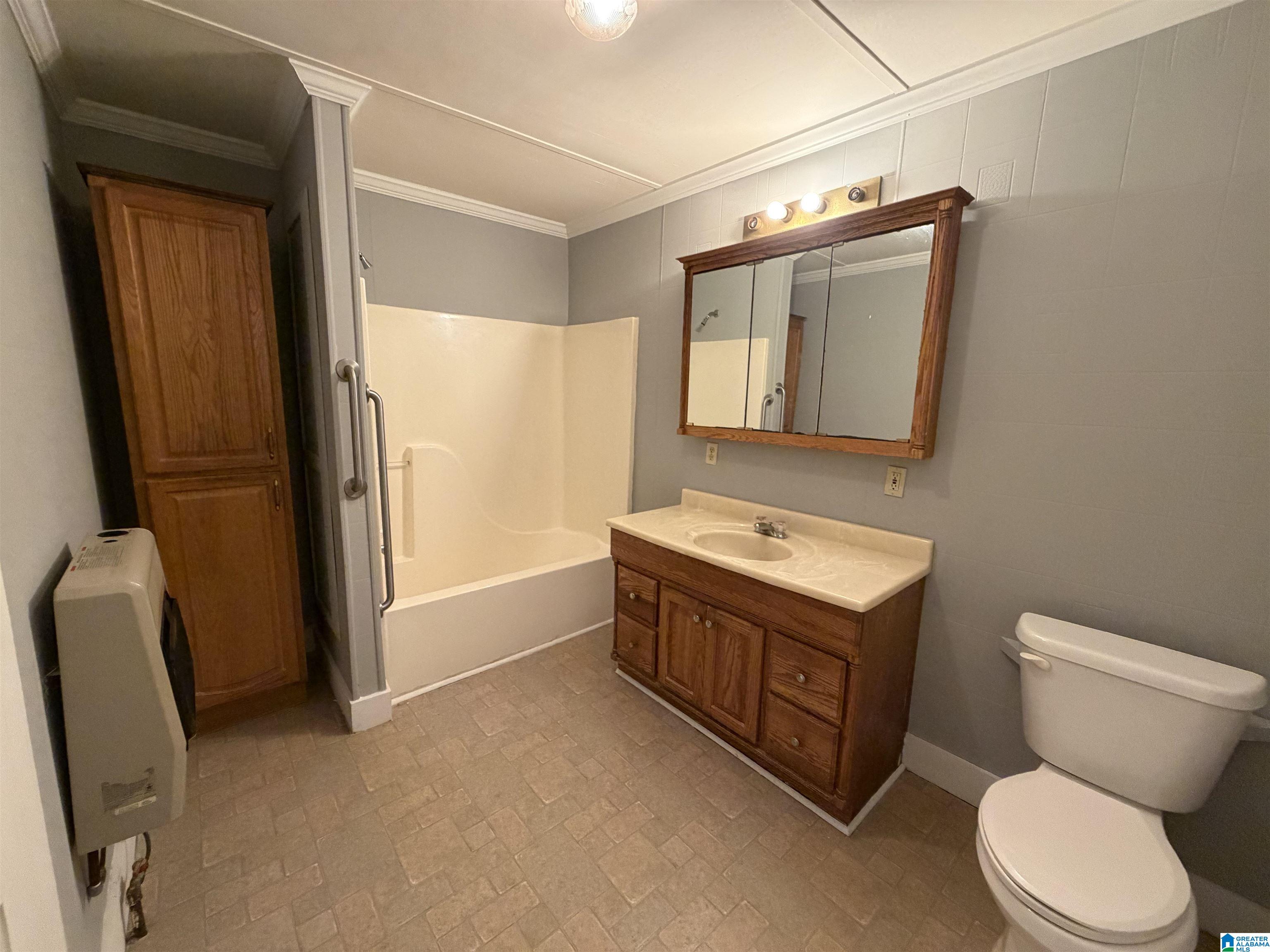 Photo 4 of Single family home for sale at 138 Trammell St, Roanoke, AL 36274 | MLS# 21447647 | Listing updated on 2026-08-19