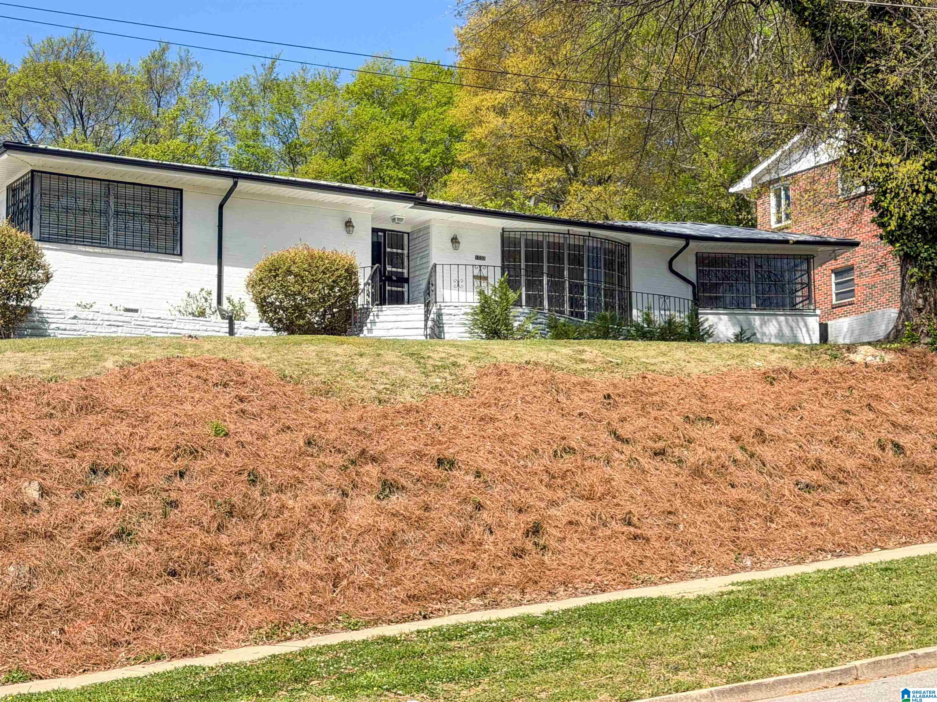 Homes for sale in Birmingham, AL | 1032 Center Street N, Birmingham, AL 35204 | MLS# 21447779