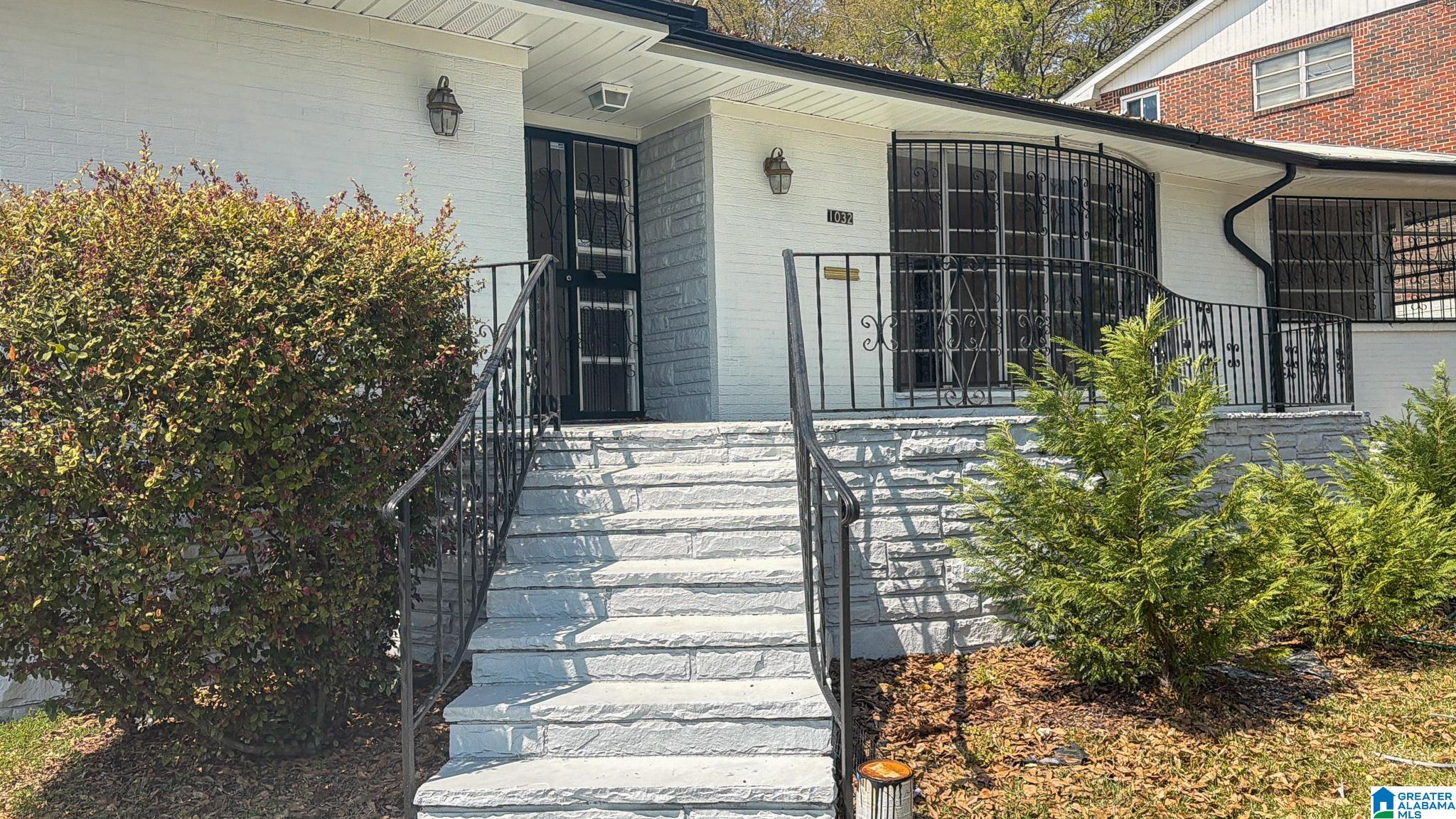 Homes for sale in Birmingham, AL | 1032 Center Street N, Birmingham, AL 35204 | MLS# 21447779
