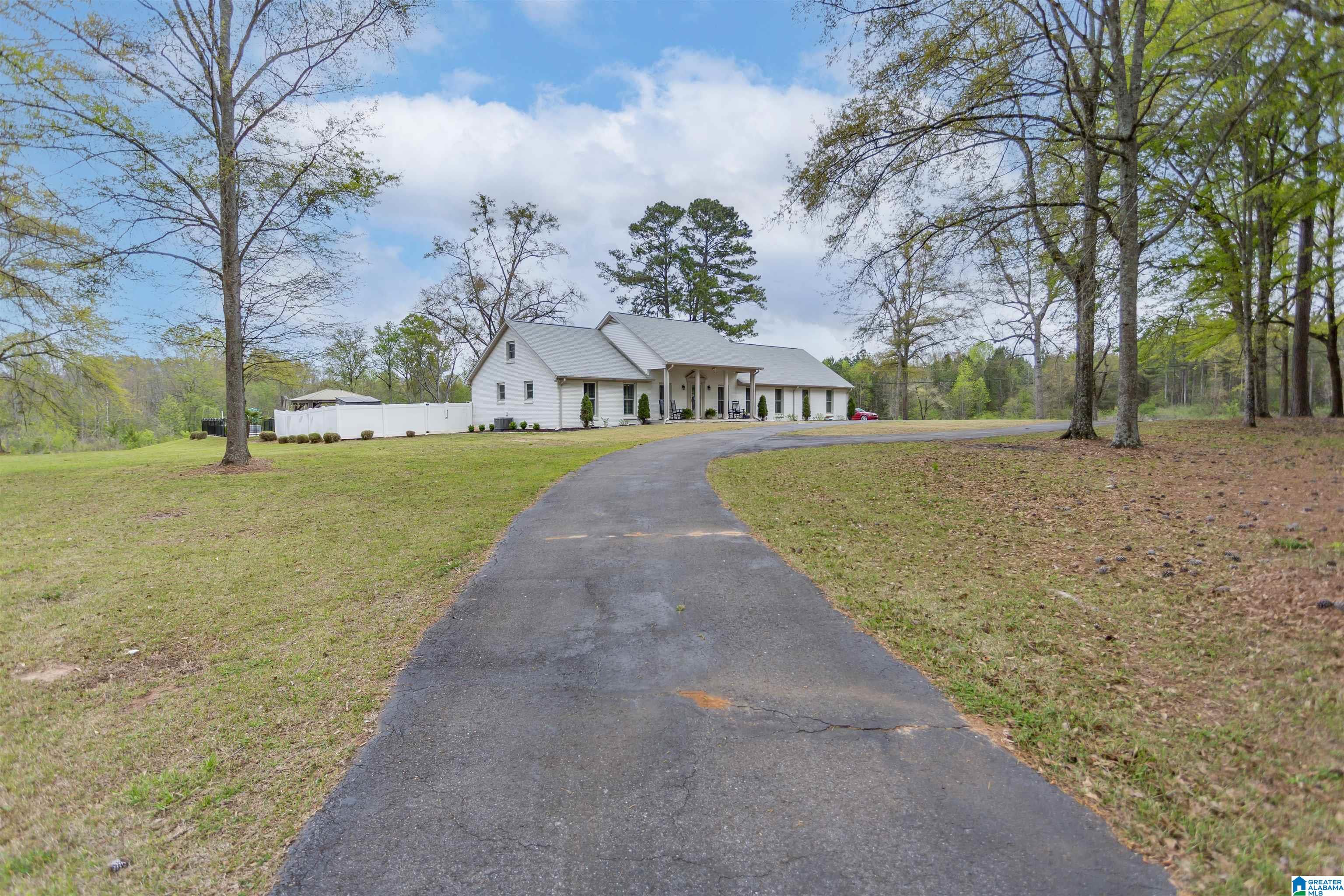 Photo 3 of Single family home for sale at 222 County Rd 107, Montevallo, AL 35115 | MLS# 21447896 | Listing updated on 2026-08-03