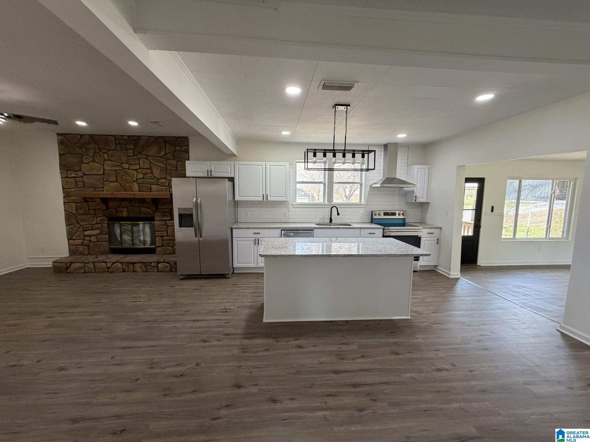 Photo 3 of Single Family Residence at 3708 Old Bradford Trafford Rd, Warrior, AL 35180 | MLS# 21447913 |  | Sold on 2026-06-10