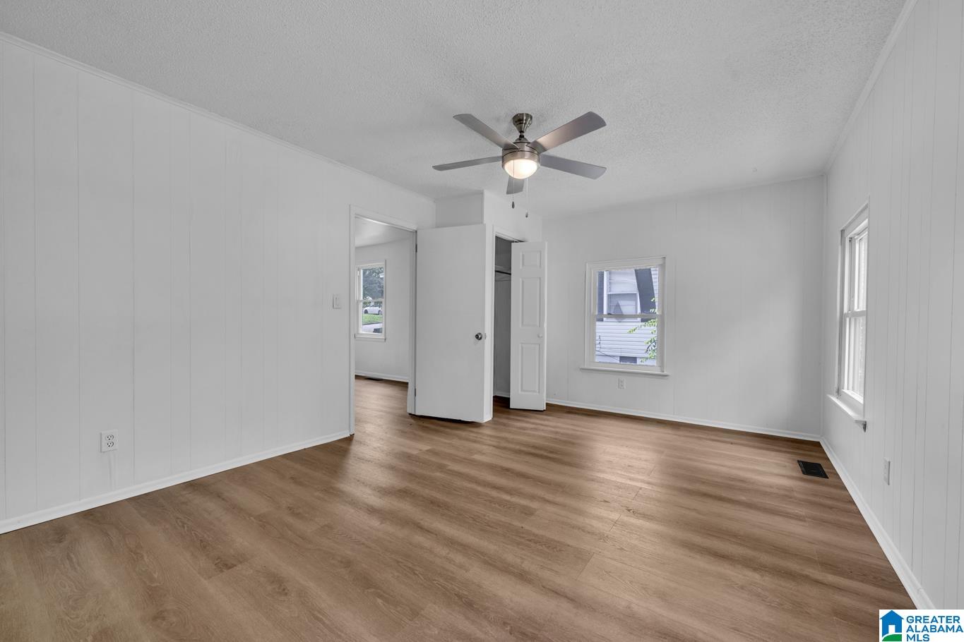 Photo 4 of Single family home for sale at 208 17th Avenue SW, Birmingham, AL 35211 | MLS# 21447926 | Listing updated on 2026-08-24