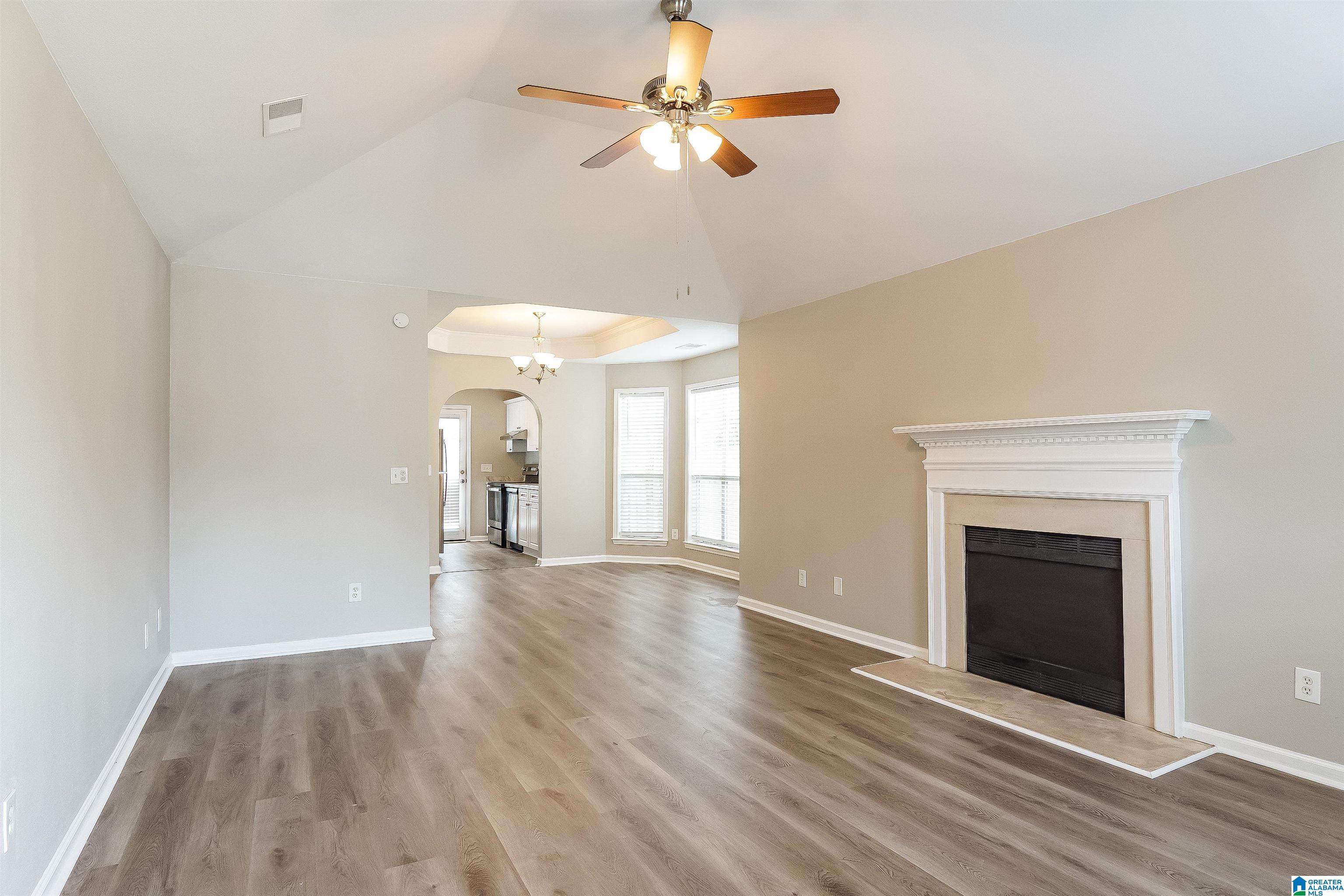 Photo 3 of Single family home for sale at 107 Flagstone Ln, Calera, AL 35040 | MLS# 21447945 | Listing updated on 2026-09-10