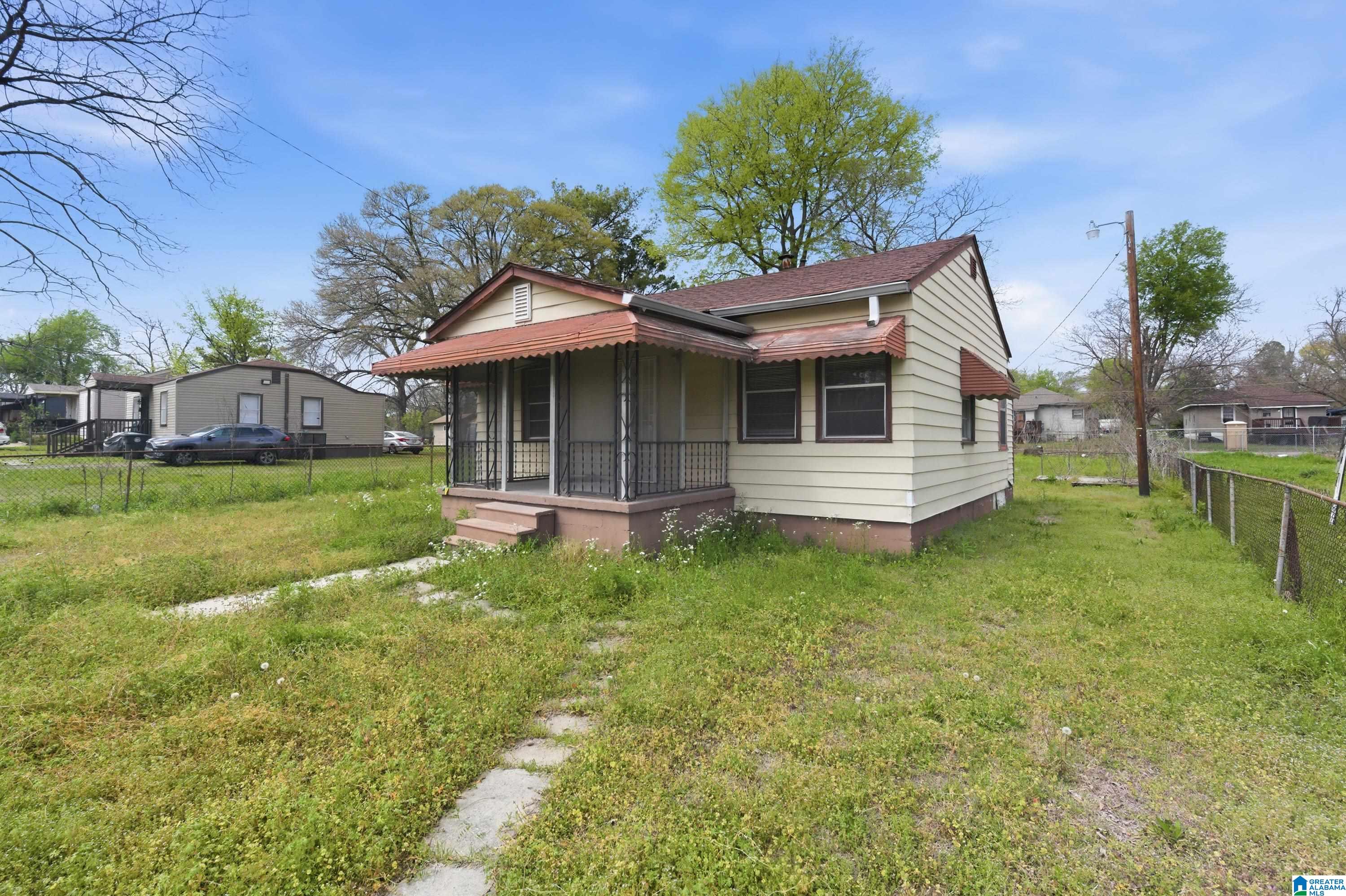 Photo 1 of Single family home for sale at 450 4th Street, Birmingham, AL 35204 | MLS# 21448036 | Listing updated on 2026-07-27