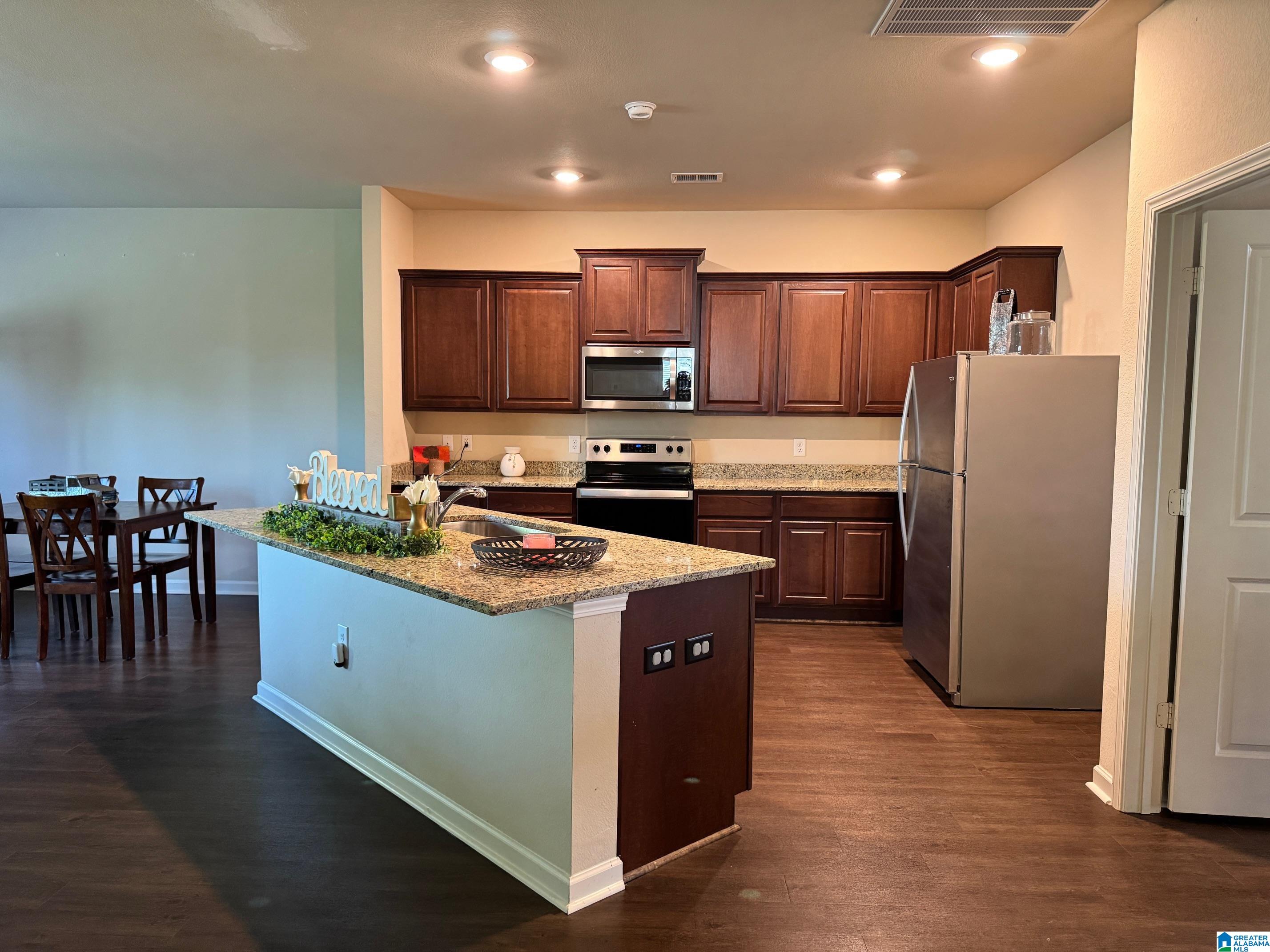 Photo 3 of Single family home for sale at 1127 Freedom Pkwy, Montevallo, AL 35115 | MLS# 21448050 | Listing updated on 2026-08-02