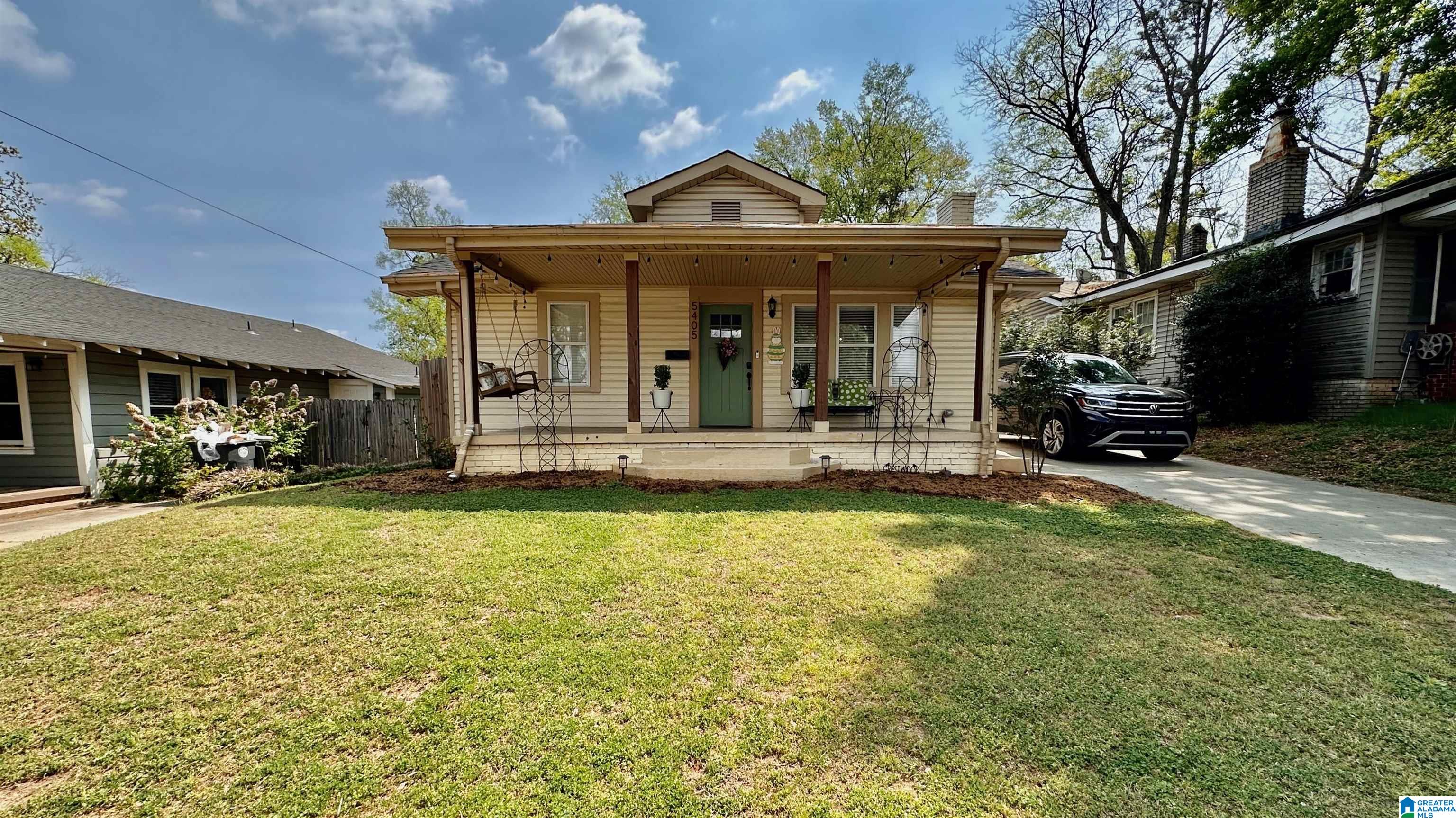 Homes for sale in Birmingham, AL | 5405 5th Court S, Birmingham, AL 35212 | MLS# 21448095