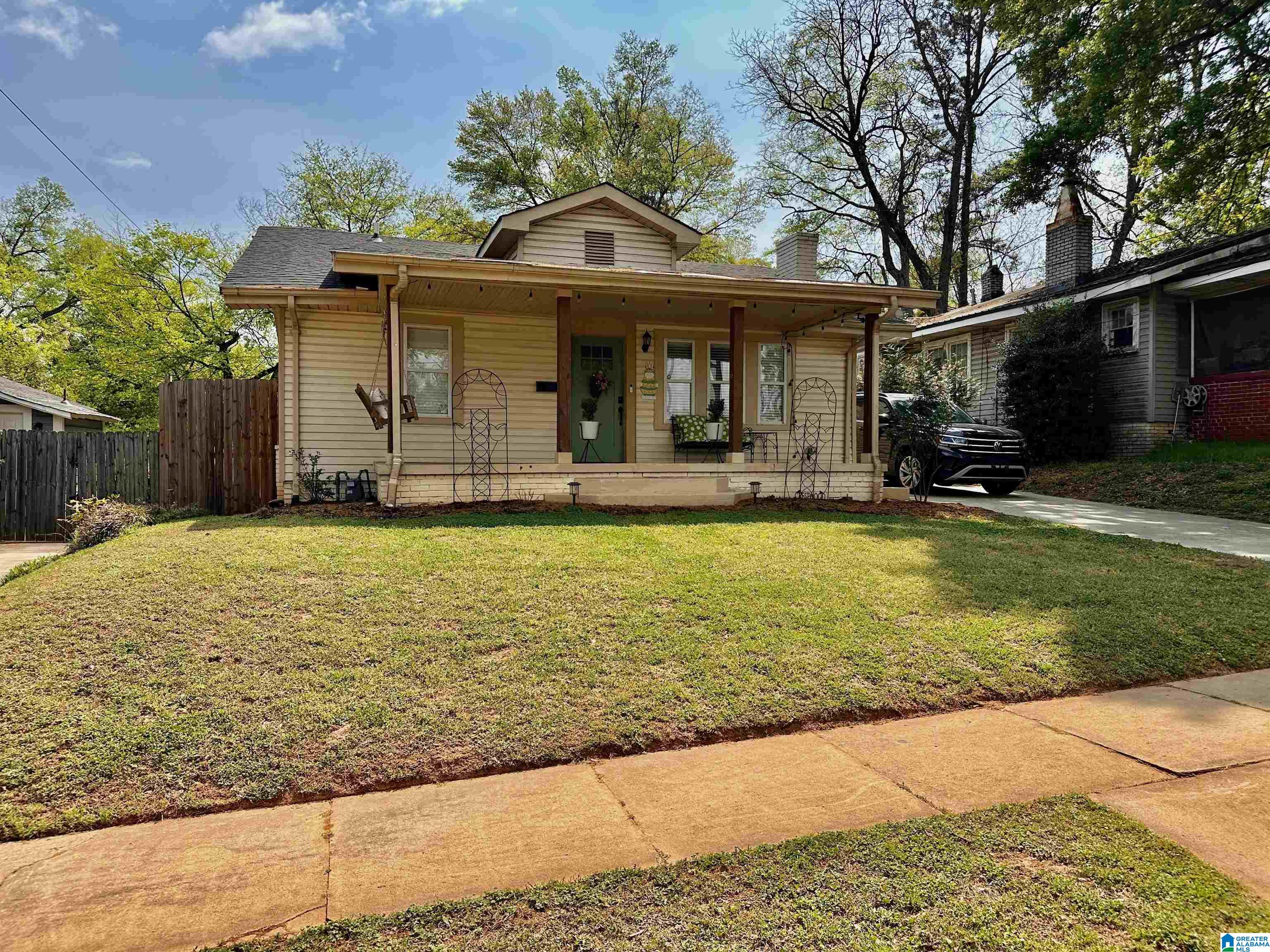 Homes for sale in Birmingham, AL | 5405 5Th Court S, Birmingham, AL 35212 | MLS# 21448095