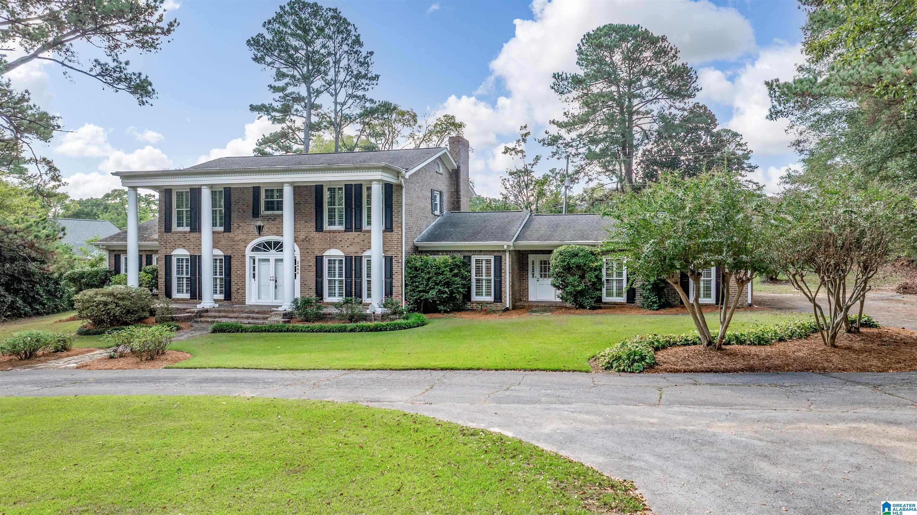 Photo 3 of Single Family Residence at 2464 Savoy St, Hoover, AL 35226 | MLS# 21448100 |  | Sold on 2026-06-25