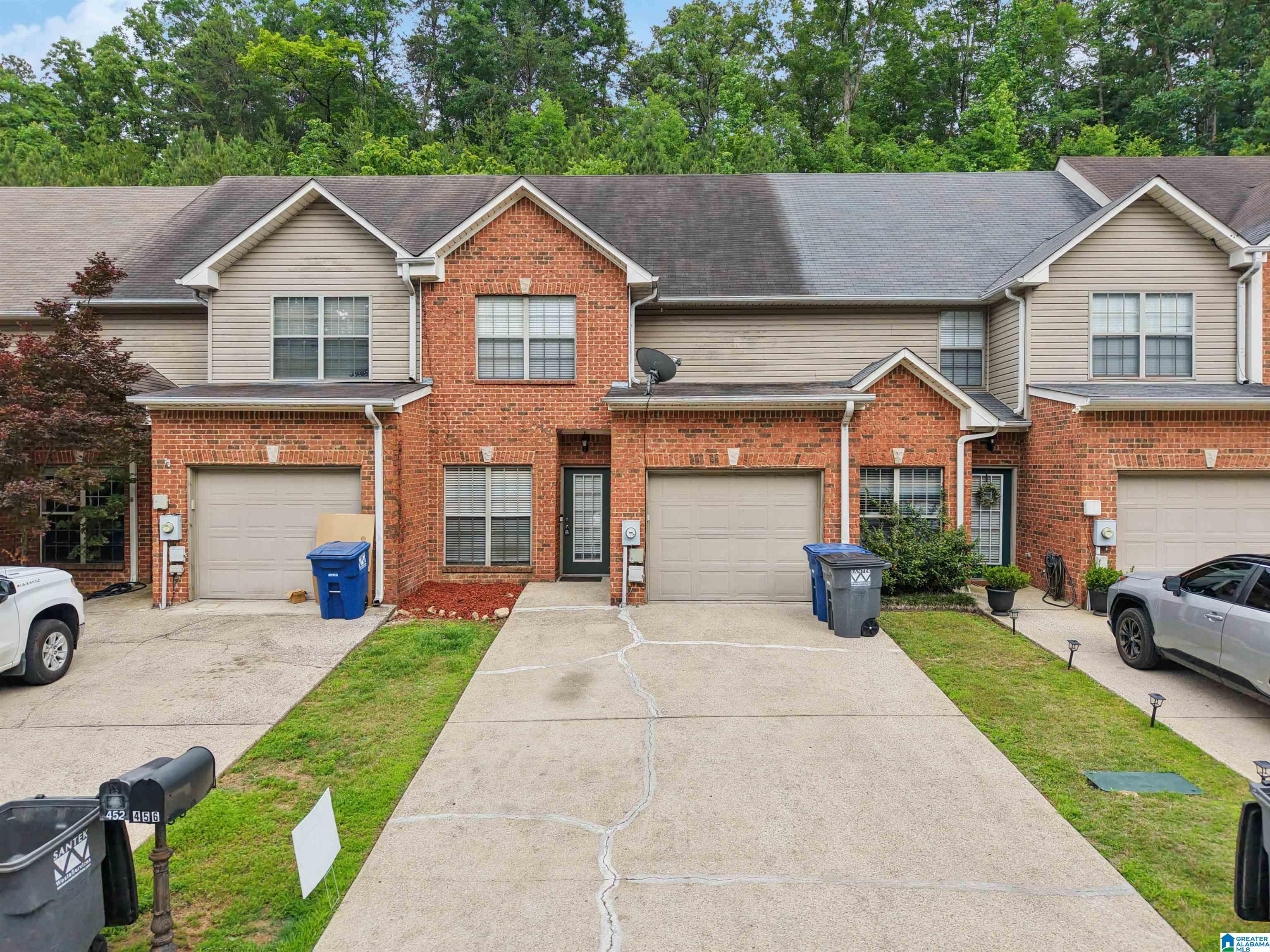2nd image of 456 Highland Cove Dr, Hoover, AL 35226 | MLS# 21448151