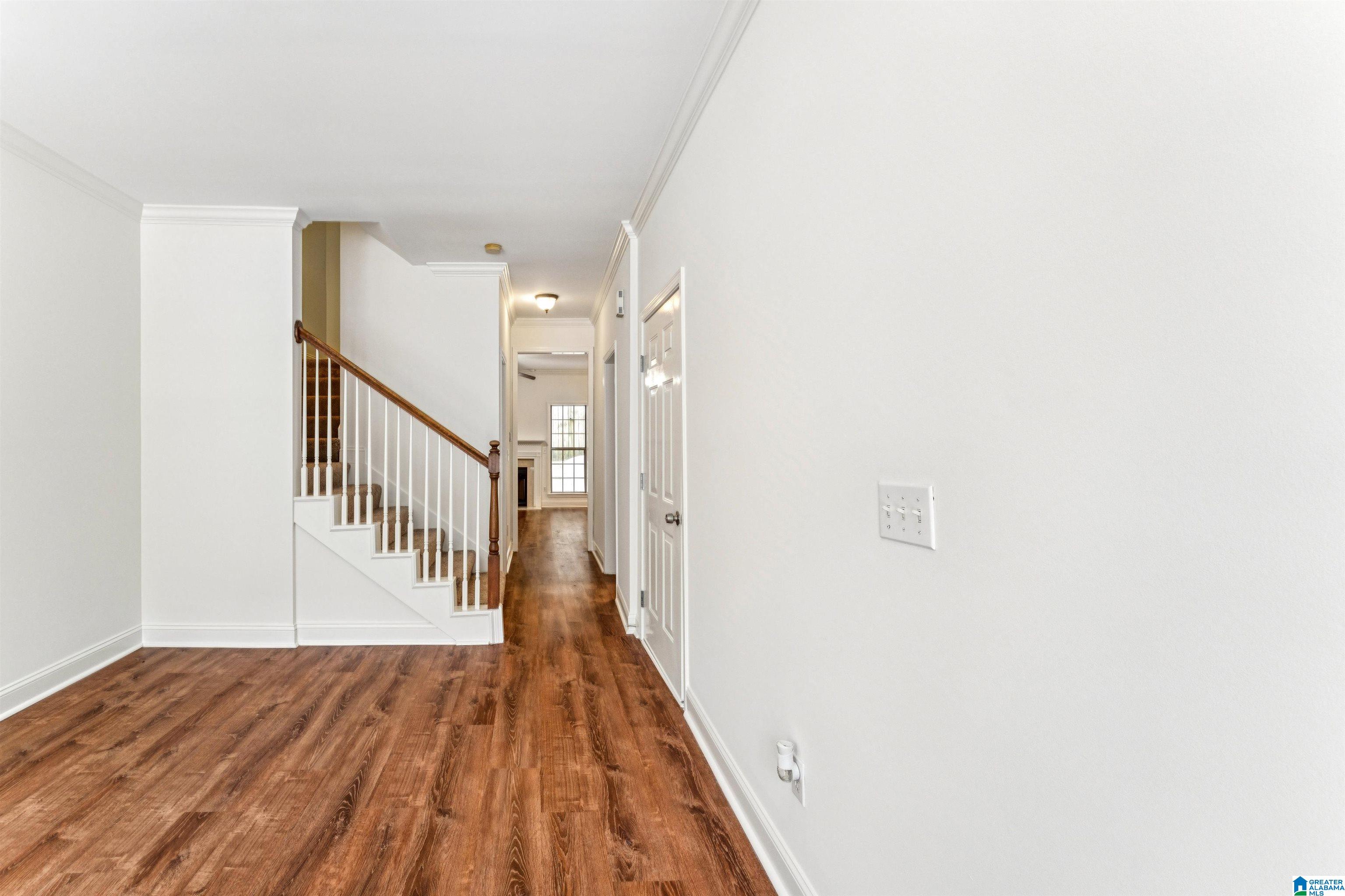3rd image of 456 Highland Cove Dr, Hoover, AL 35226 | MLS# 21448151