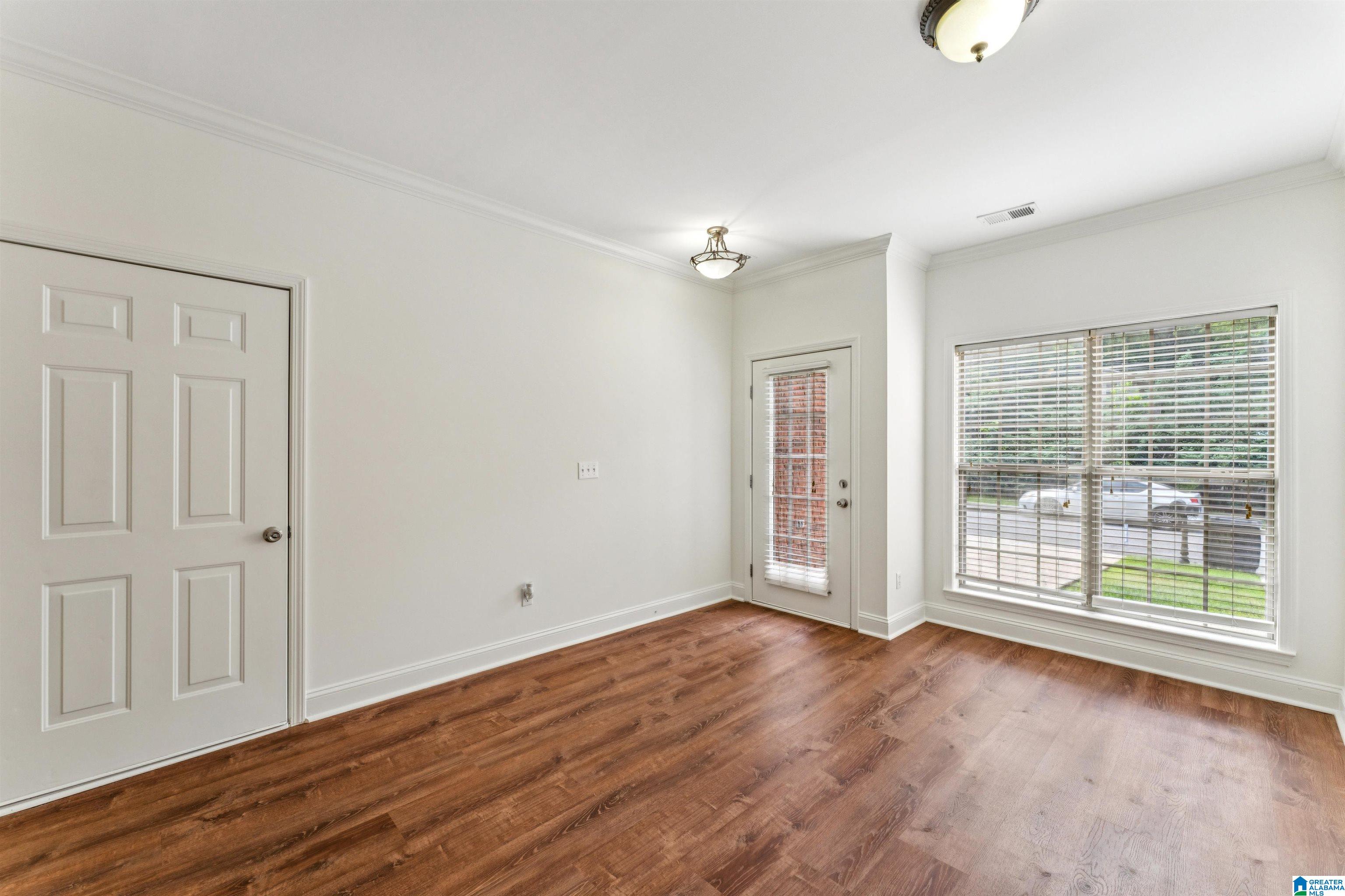 4th image of 456 Highland Cove Dr, Hoover, AL 35226 | MLS# 21448151