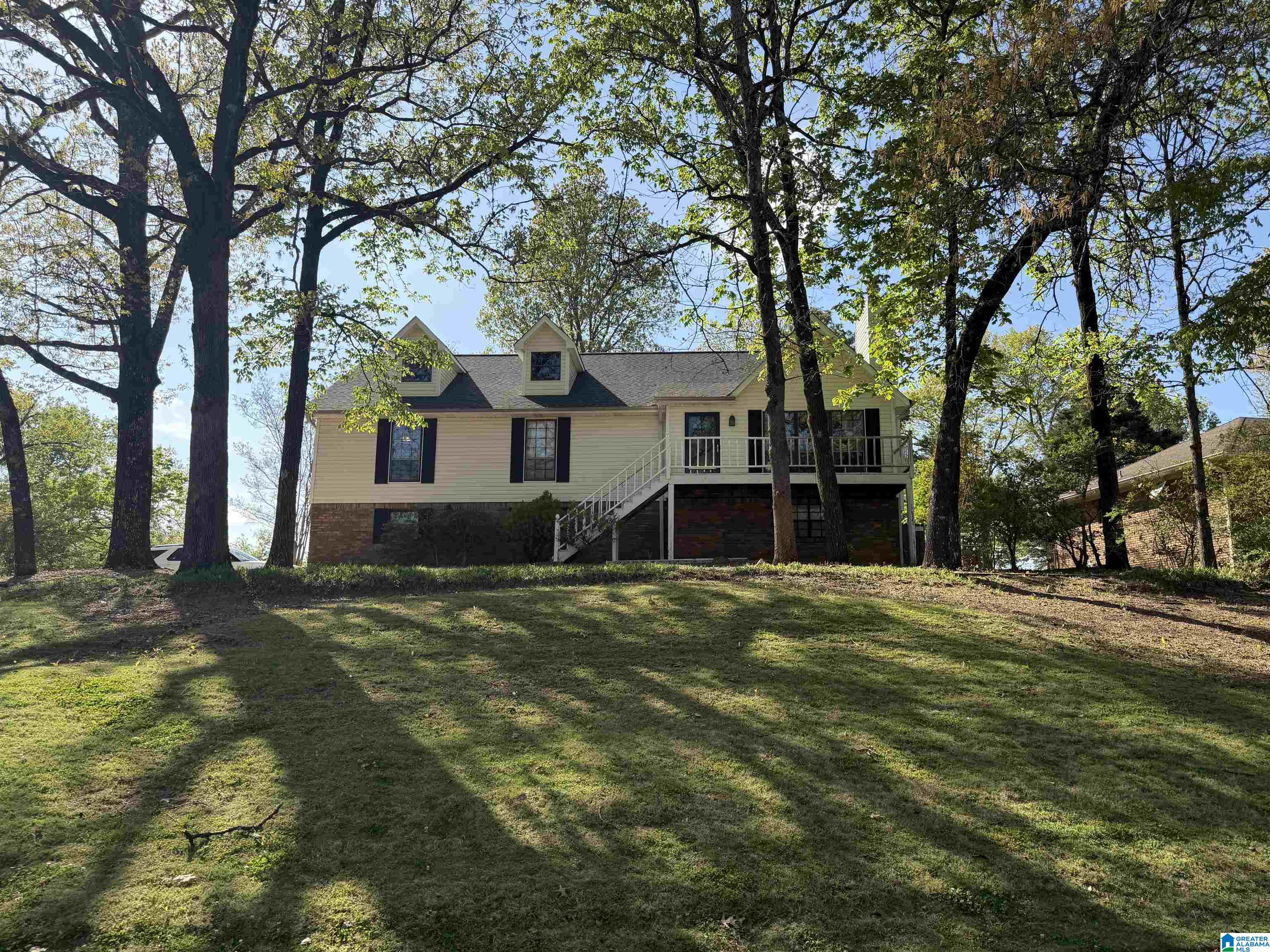 1st image of 301 Tradewinds Circle, Alabaster, AL 35007 | MLS# 21448175