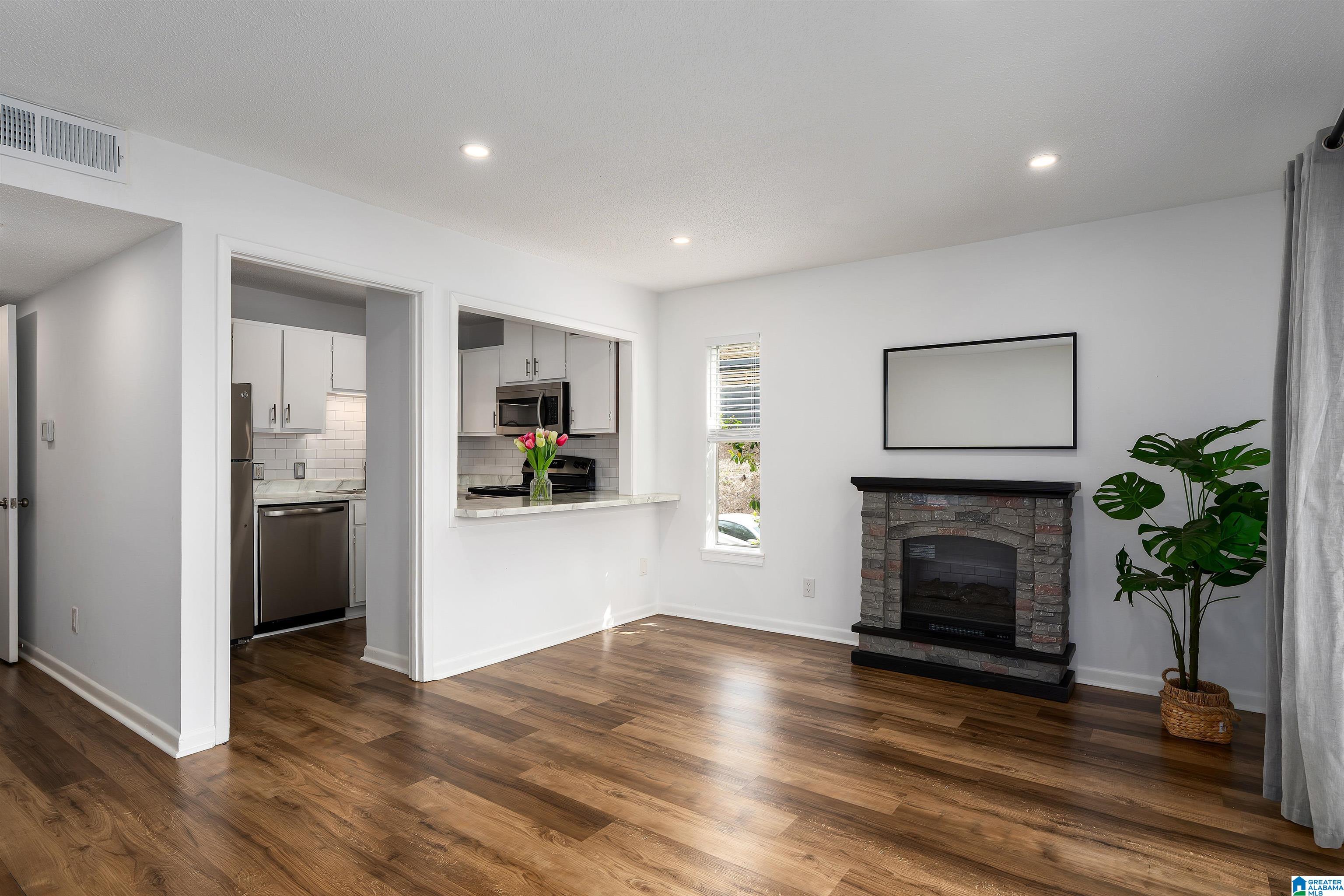 Photo 3 of Condo for sale at 1333 31st Street S #F, Birmingham, AL 35205 | MLS# 21448393 | Listing updated on 2026-05-27