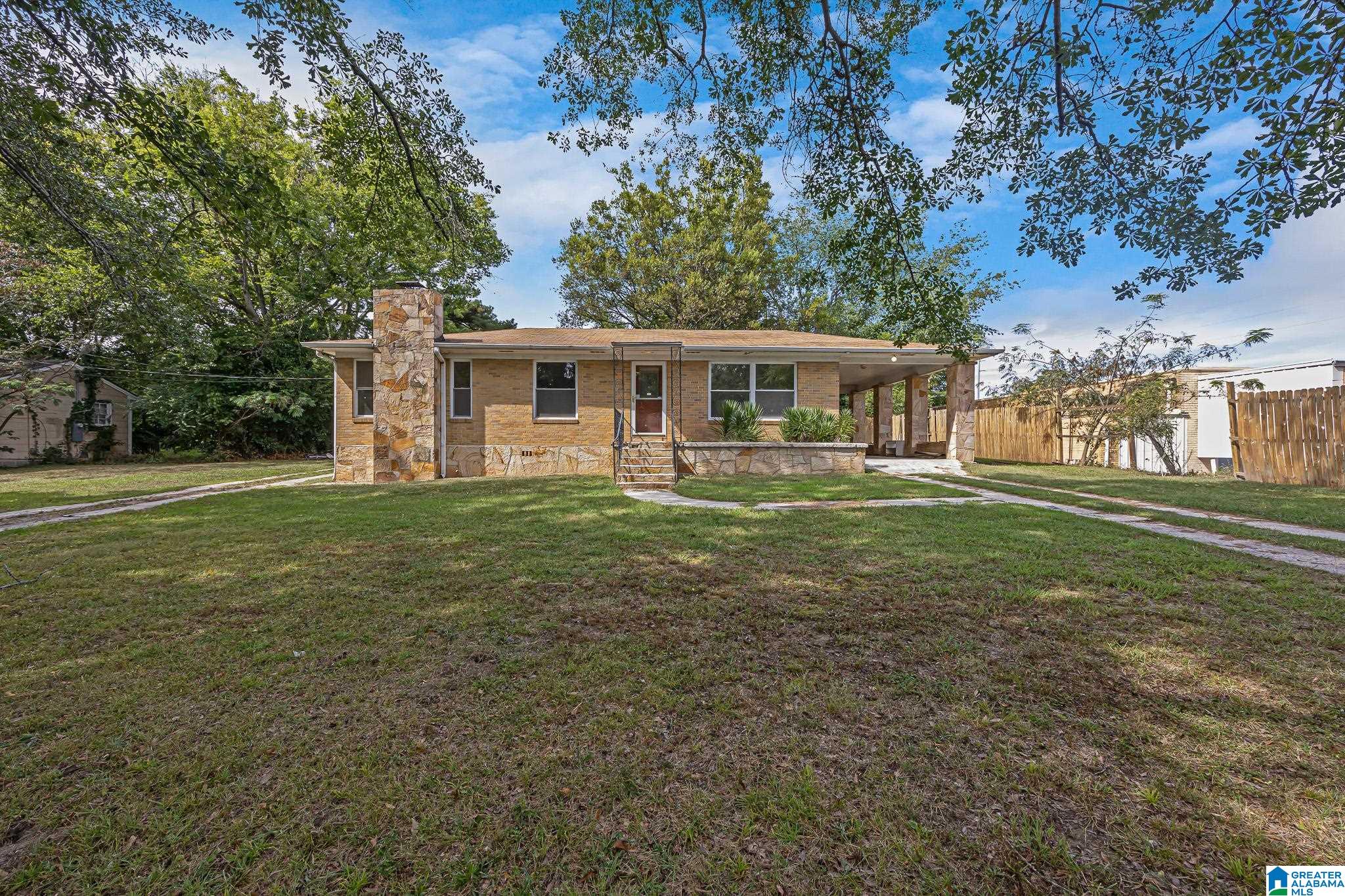 Homes for sale in Center Point, AL | 4 21st Avenue Nw, Center Point, AL 35215 | MLS# 21448420