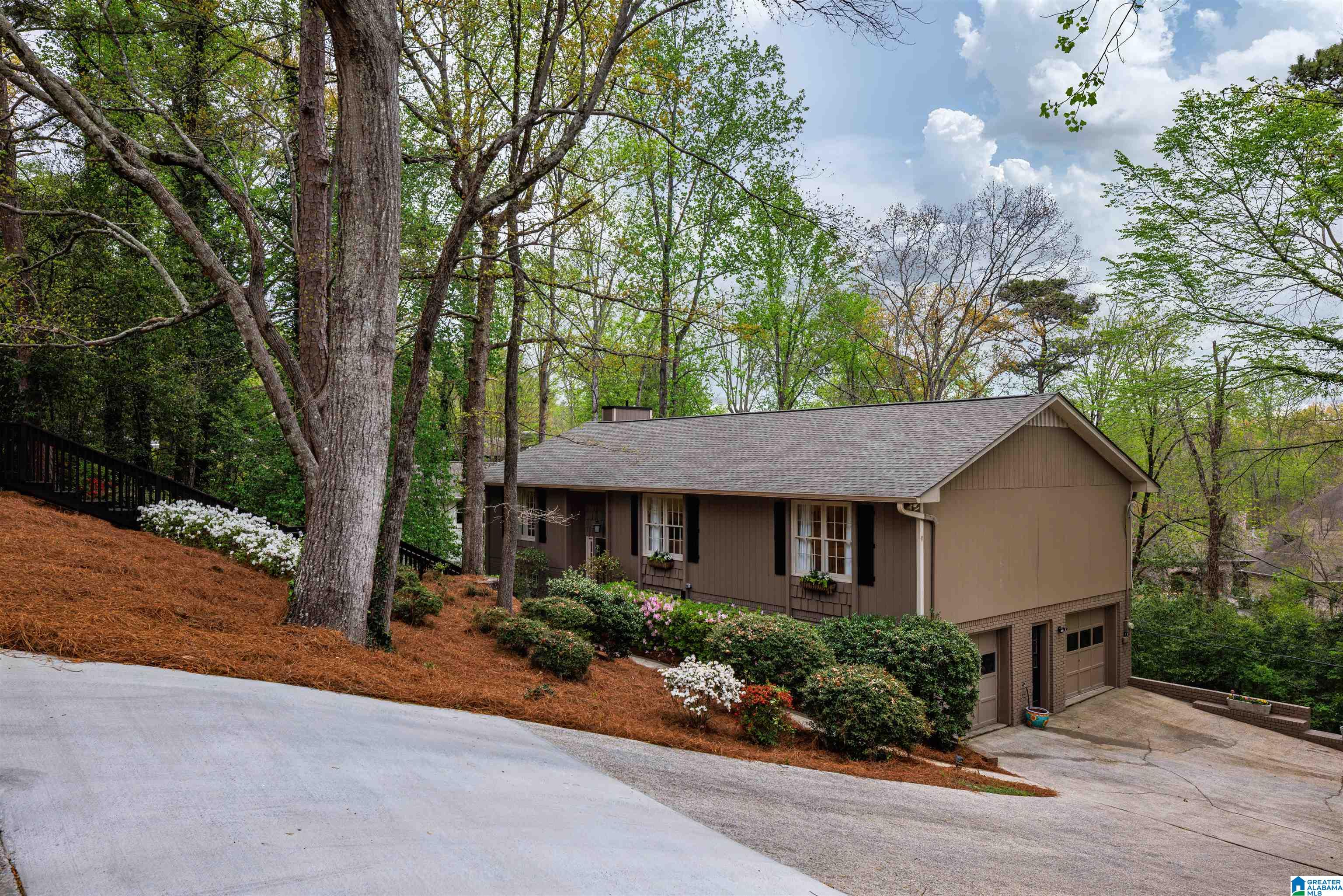 Homes for sale in Mountain Brook, AL | 3625 Ridgecrest Road, Mountain Brook, AL 35223 | MLS# 21448456