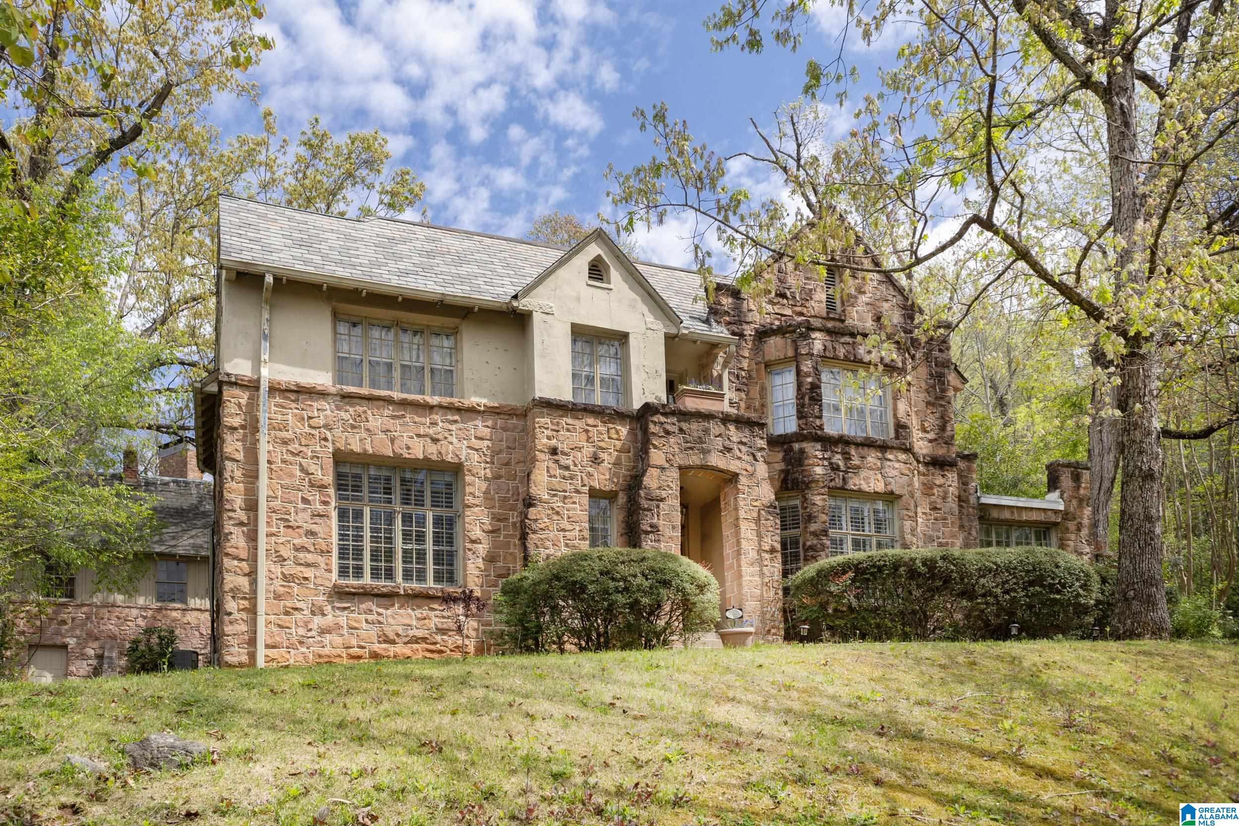 Homes for sale in Birmingham, AL | 985 Conroy Road, Birmingham, AL 35222 | MLS# 21448465