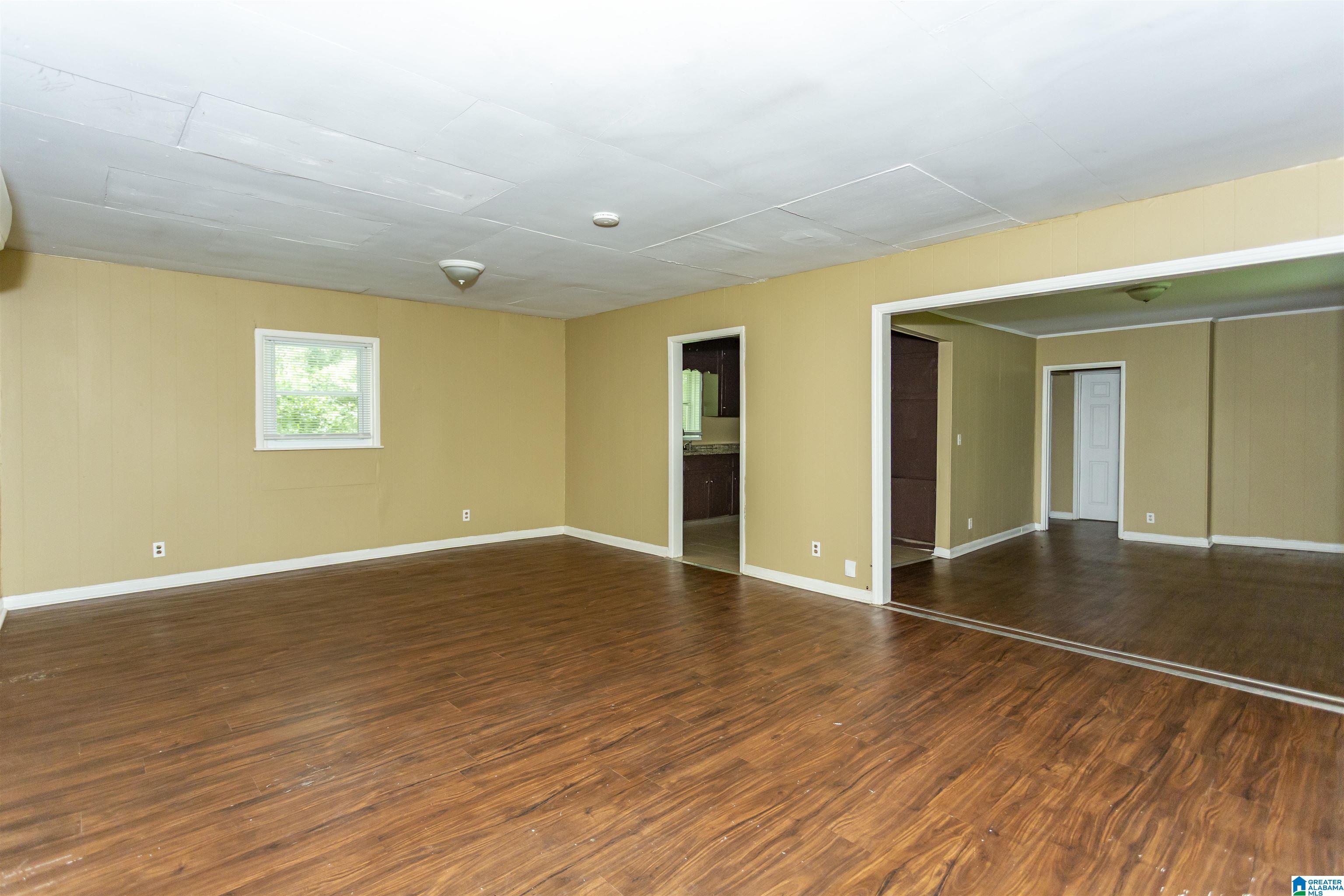 Homes for sale in Birmingham, AL | 213 Meadowdale Avenue, Birmingham, AL 35215 | MLS# 21448590